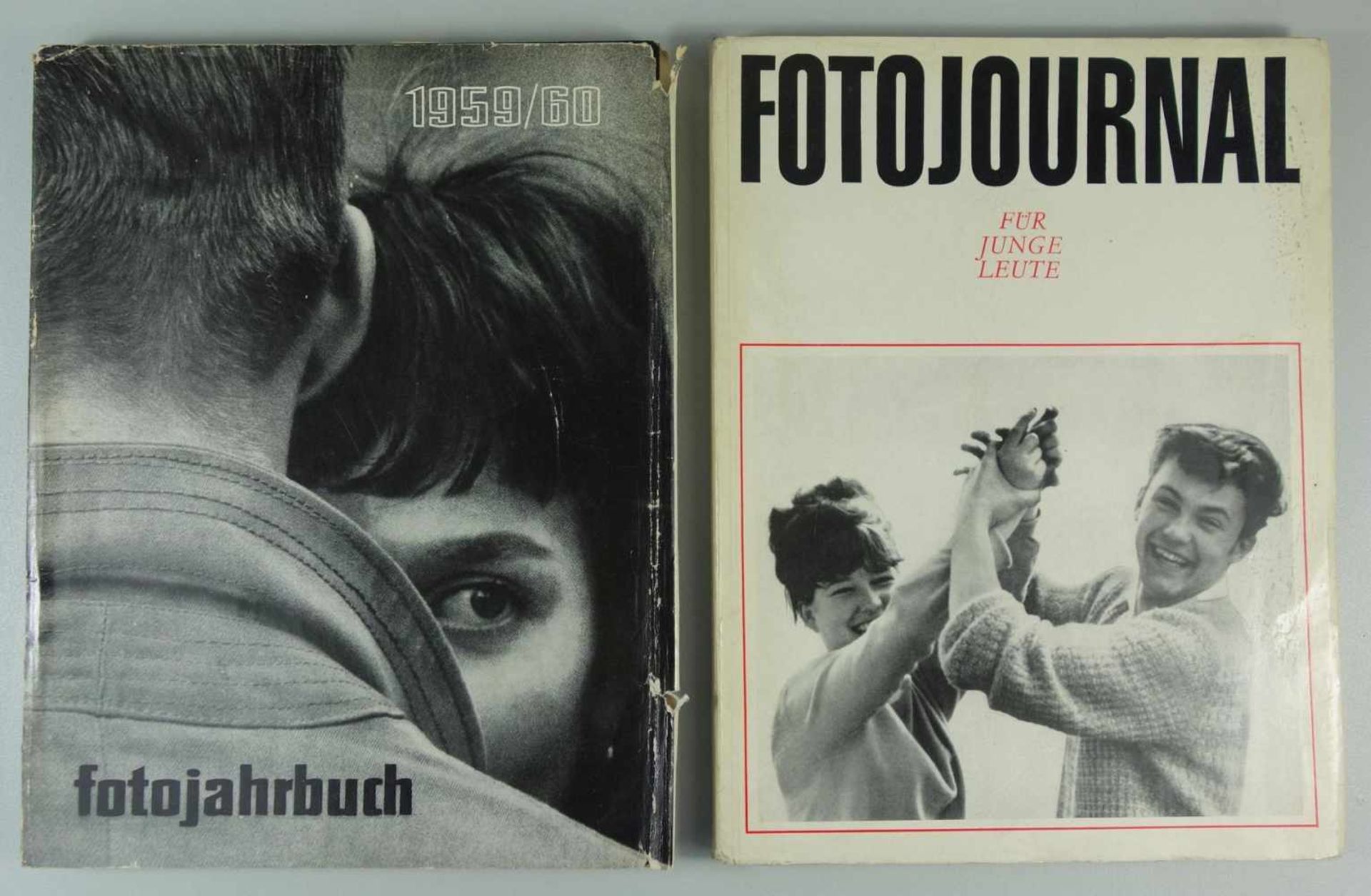 2 Fotobücher, DDRFotojahrbuch 1959/60, Fotokinoverlag Halle; Fotojournal für junge Leute, VEB