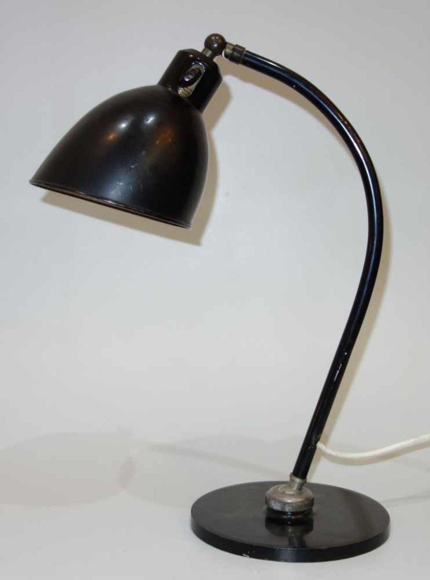 Bauhaus Tischleuchte / Schreibtischlampe, Modell "Polo Popular", Entwurf: Christian Dell für Bünte& - Bild 4 aus 4