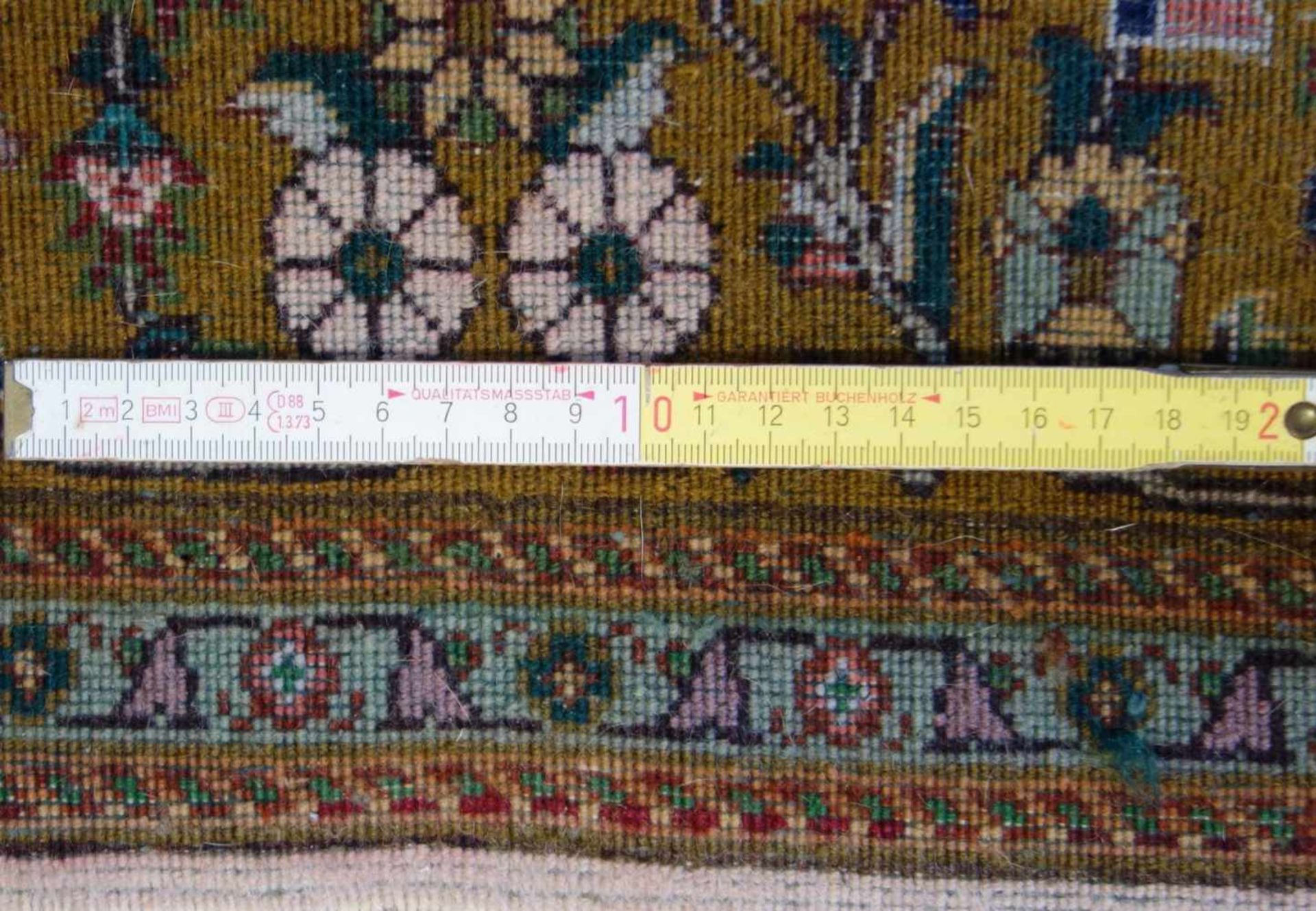 Teppich, Iran, 20.Jh.handgeknüpft, Grundfarben Braun und Beige, florales Muster, 94*145cm, leichte - Bild 2 aus 2