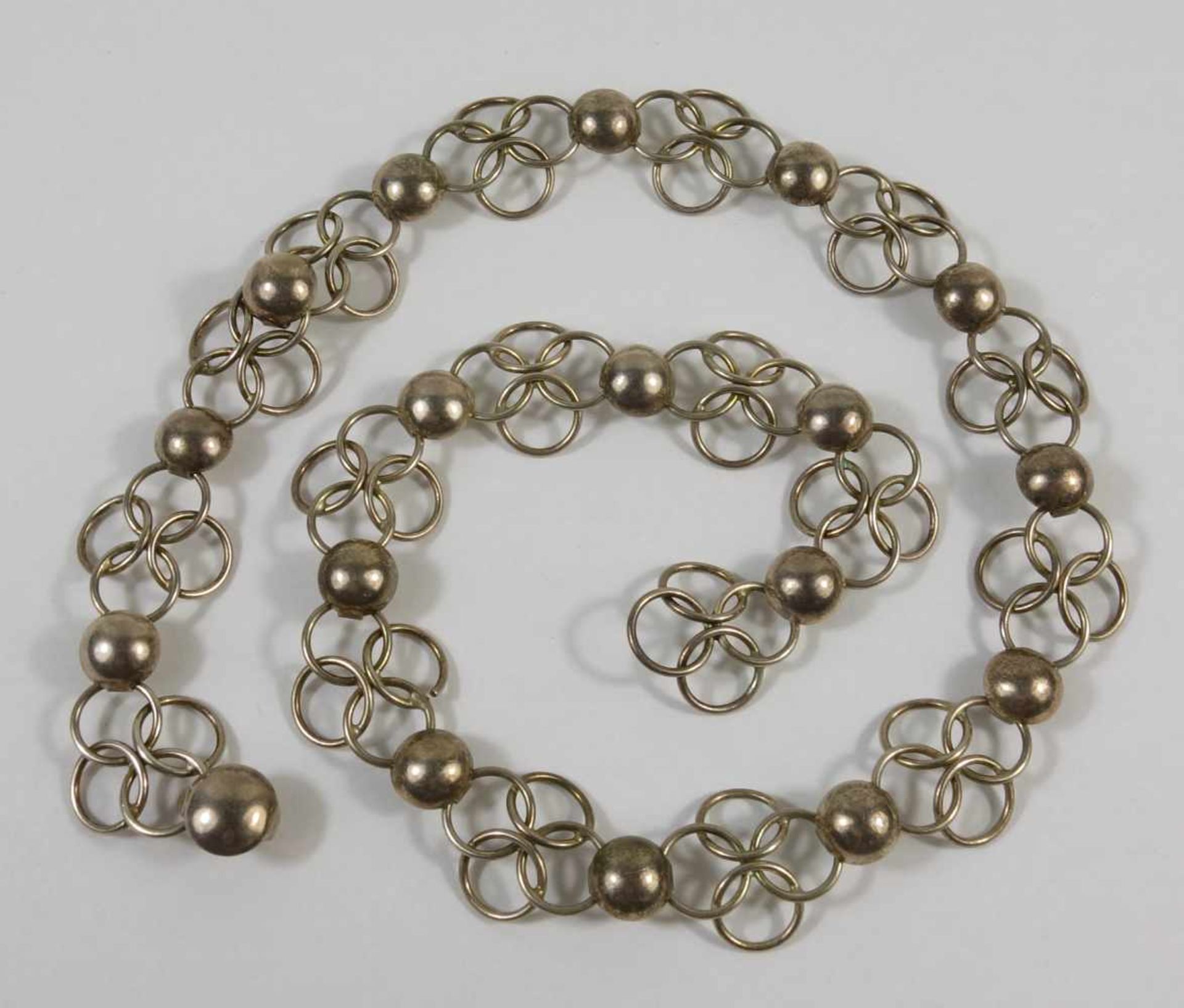 Collier, 900er Silber, 40er Jahre Gew.24,10g, Handarbeit, verdecktes Hakenschloss, L.43cm