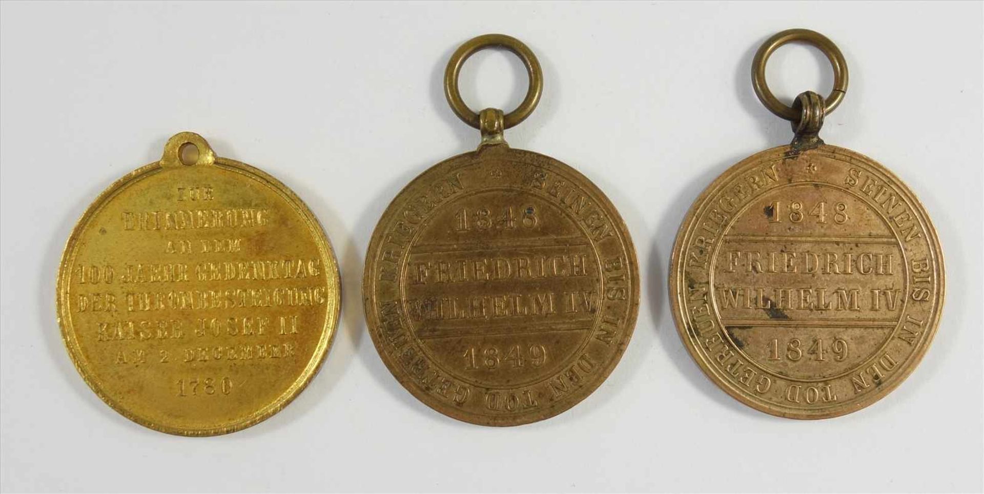 3 Medaillen, Mitte / Ende 19.Jh., 2* Preussen, Hohenzollern Denkmünze für Kämpfer 1848-1849 und 1* - Bild 2 aus 2