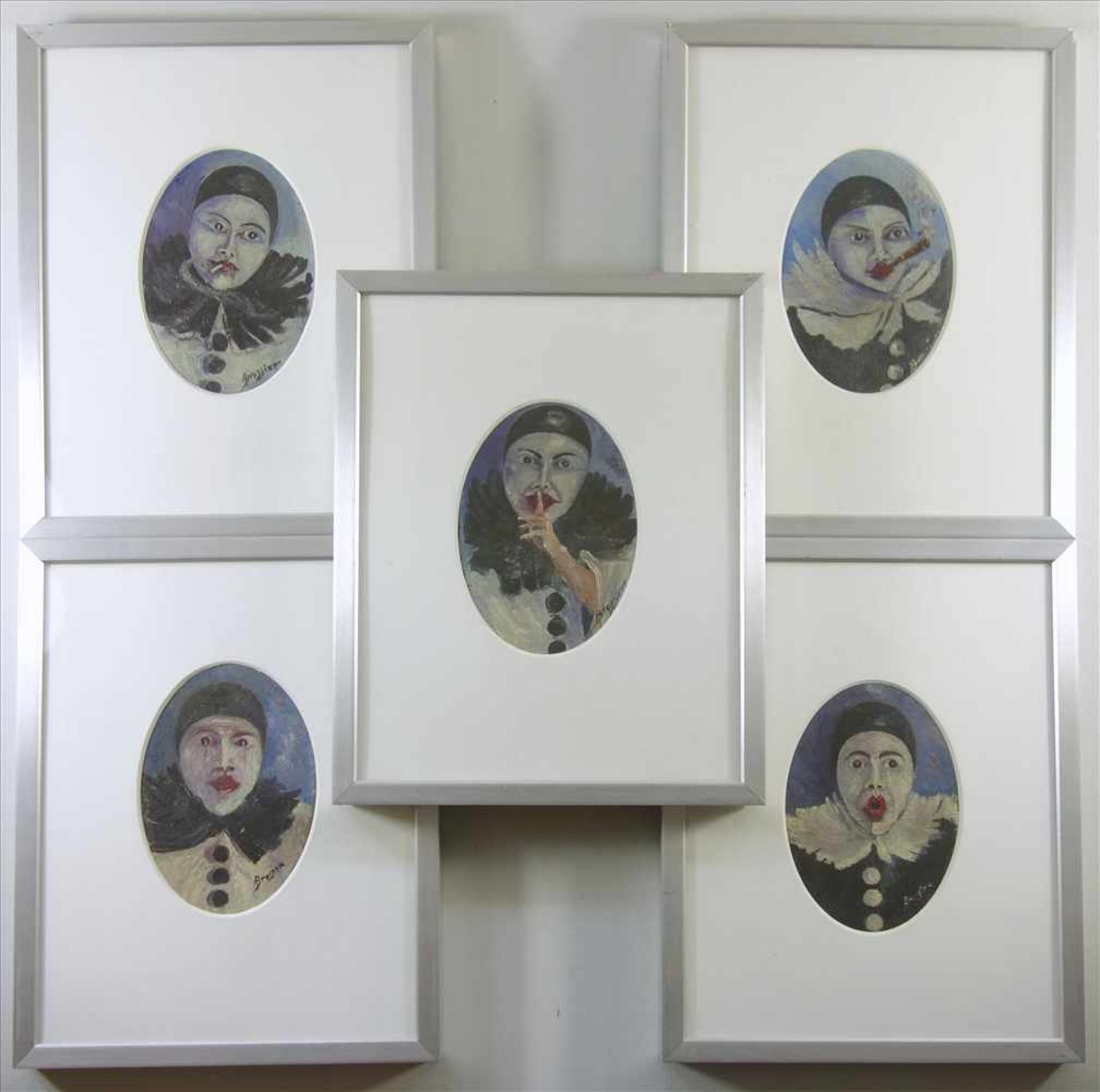 A. Bressier, 5tlg. Serie mit Pierrots, Frankreich, Öl/Lw., jeweils u.re.signiert, ovaler
