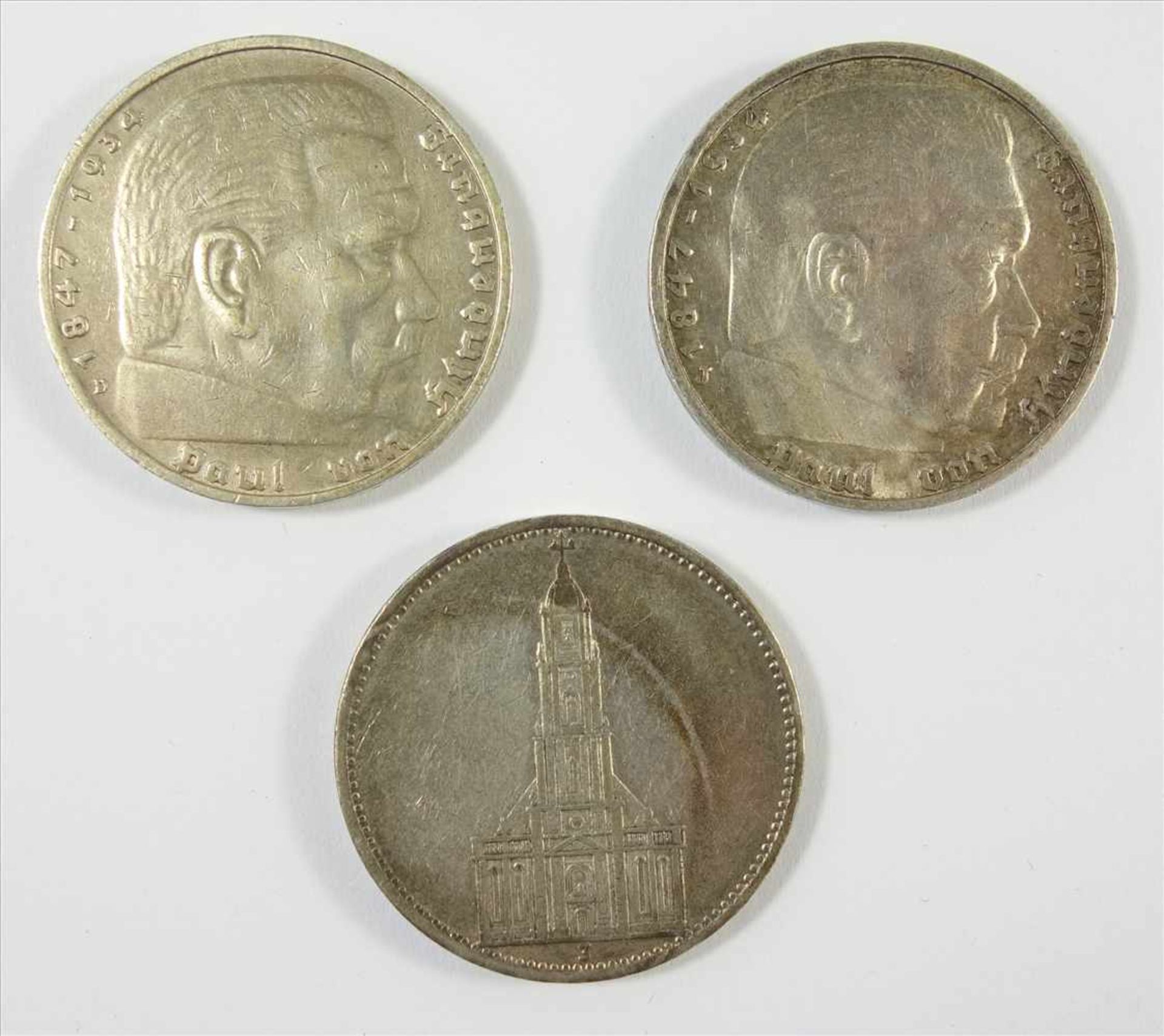 3 Münzen, 5 Reichsmark, 1* Garnisonskirche, 1934 J, 2* Paul von Hindenburg, 1934 J, 1936 D, Ag, ss+