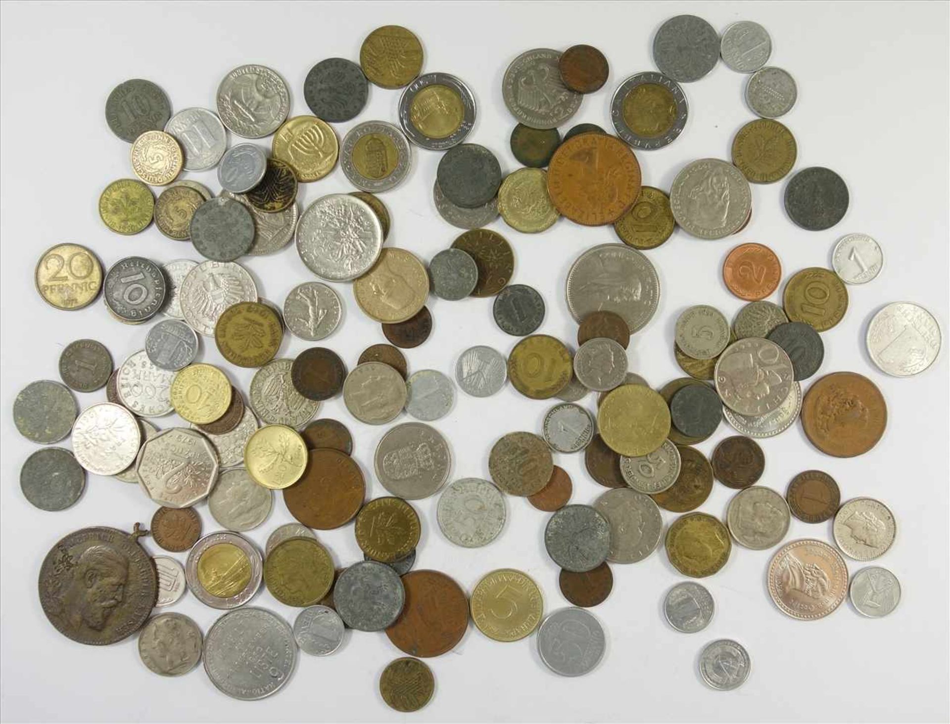 Konvolut Kleinmünzen, dabei 50 Pf Bank Deutscher Länder 1949 D, Gesamt-Gew.ca.450g, verschiedene