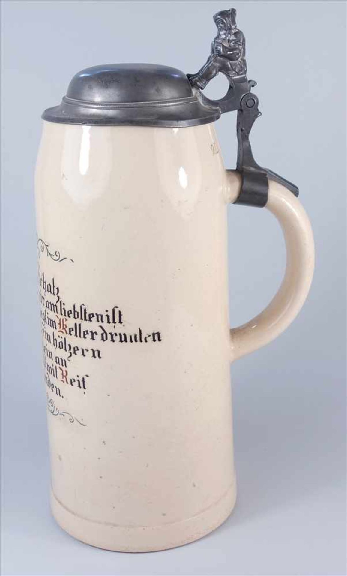 großer Bierkrug mit Trinkspruch, um 1920, 2 Ltr., schauseitig geritzer Trinkspruch, Zinndeckel mit - Bild 2 aus 2
