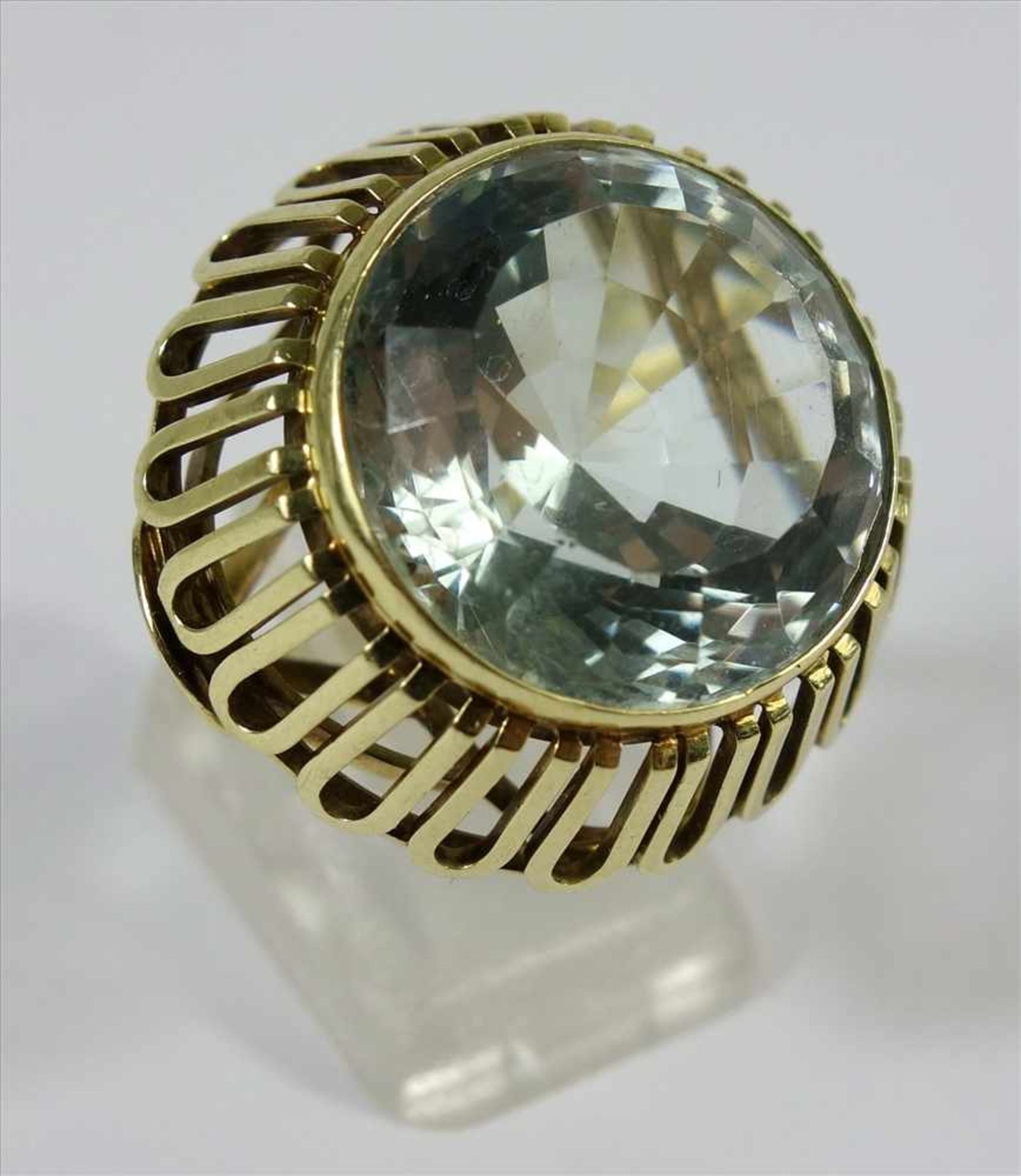 Aquamarin-Ring, 585er Gelbgold, Herstellerpunze GM, Gew.12,26g, Aquamarin, Rundschliffvariation,