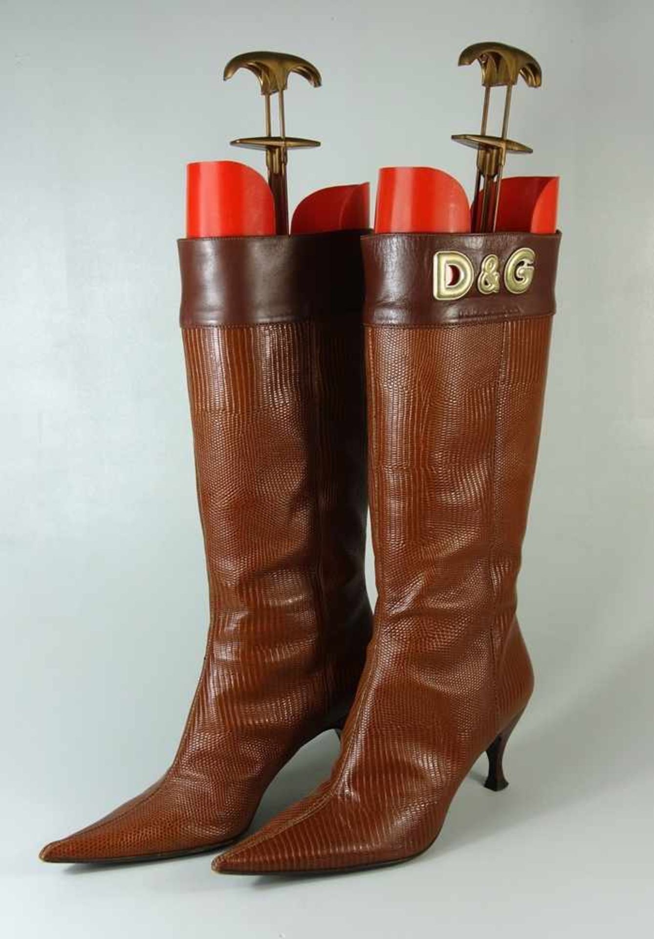 Stiefel, Dolce & Gabbana, Gr. 37, braunes Schlangenleder, spitze Form, Absatzhöhe 7cm, am Schaft