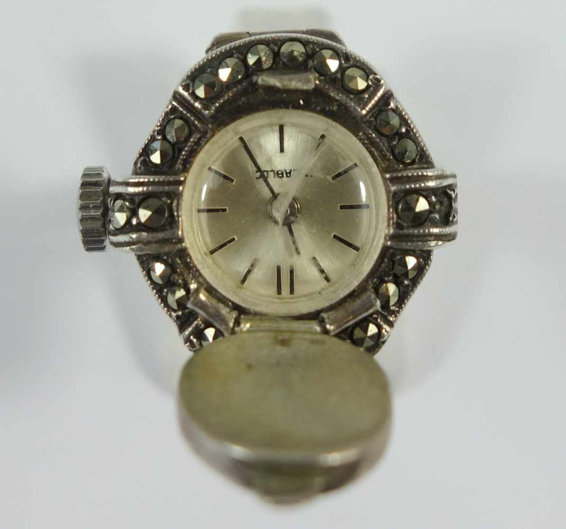 Uhren-Ring mit Muschelkamee, 925er Silber, Gew.11,44g, Uhrrahmen mit Markasitenbesatz, - Bild 2 aus 2