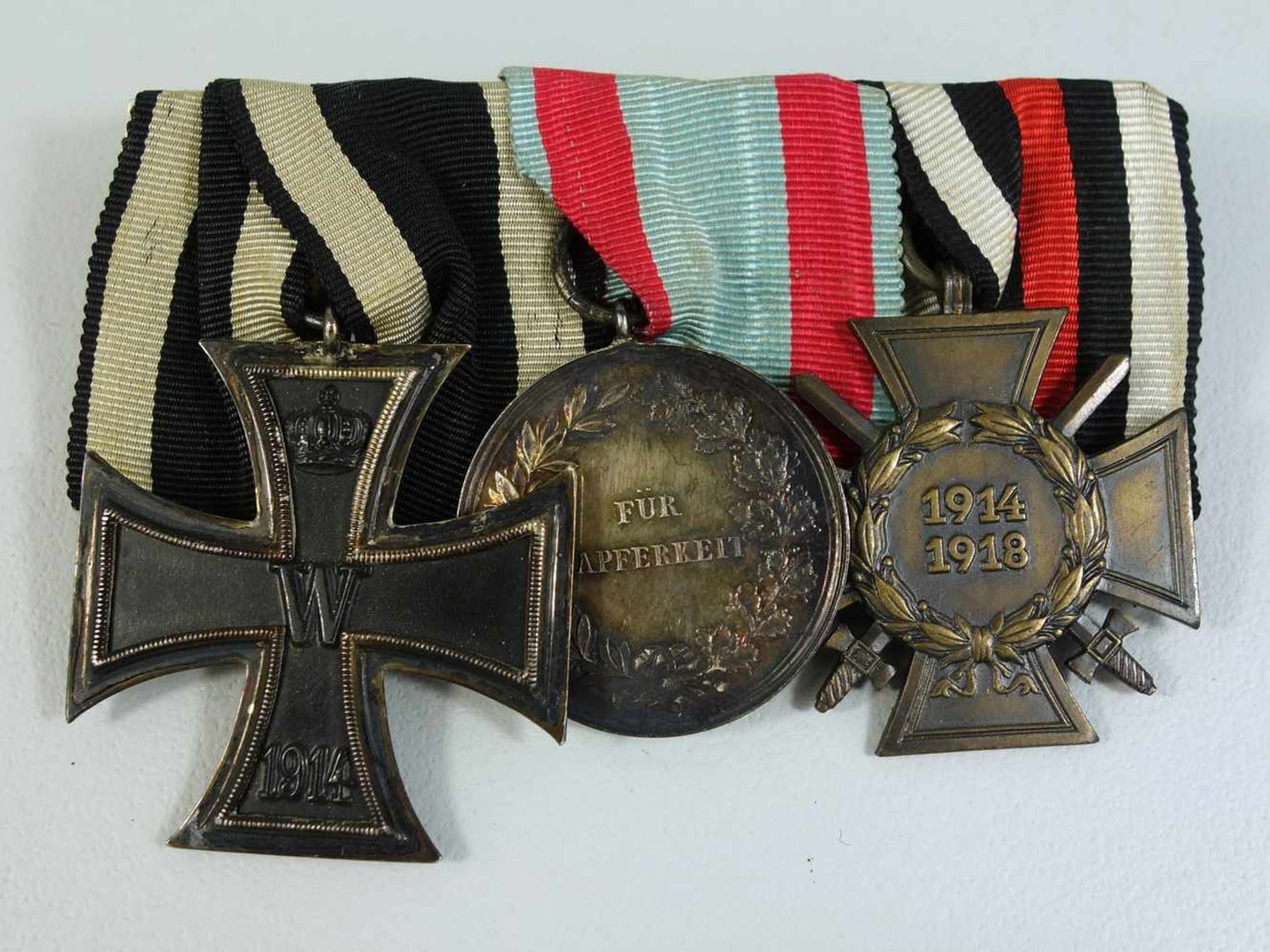 3tlg. Ordensspange und Knopfloch-Miniatur, 1. Weltkrieg: Eisernes Kreuz 2. Klasse am Kämpferband / - Bild 2 aus 4