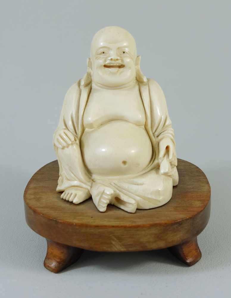 chin Buddha Kunsthandwerk Elfenbein Imitat 031014 