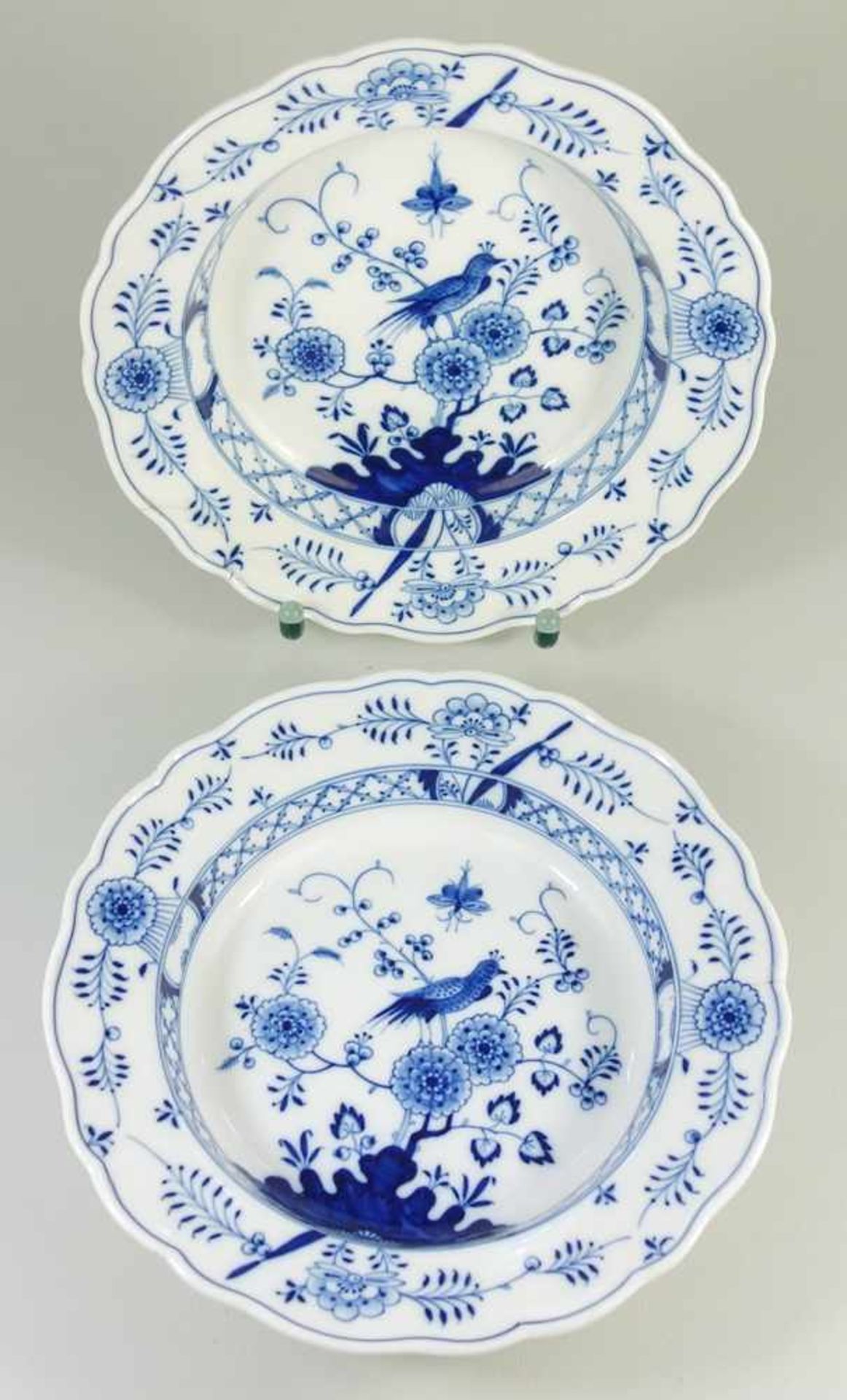 2 Suppenteller, Meissen, Knaufzeit 1815-1924, II.Wahl, unterglasurblaue Schwertermarke mit 2