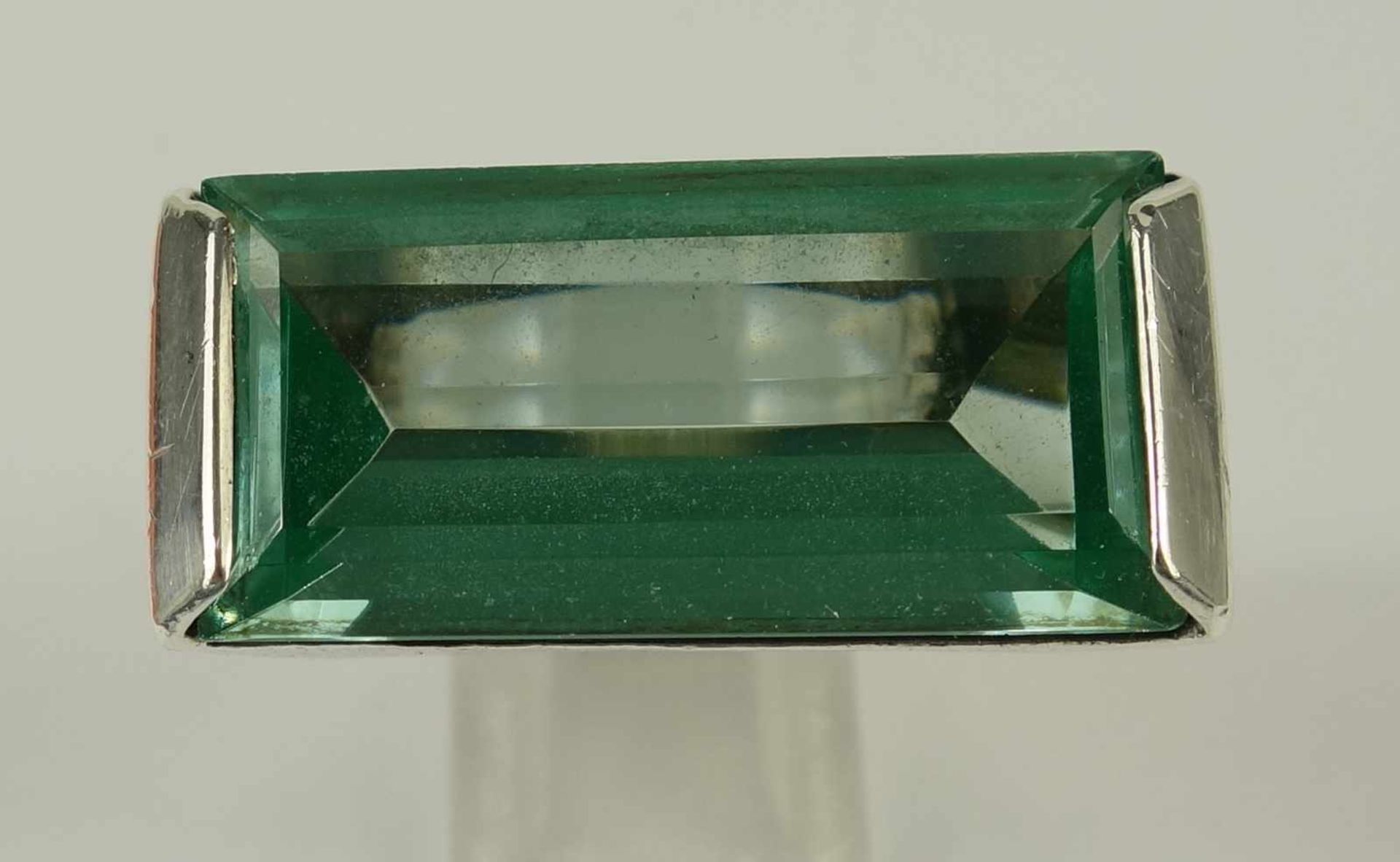 Designer- Ring mit bläulich-grünem, klaren Stein, 925er Silber, Gew.32,24g, ungedeutete - Bild 2 aus 2