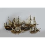 Konvolut von 6 Modellschiffen, (Mayflower, USS Constitution 1814), unterschiedliche Größe, L.: 57