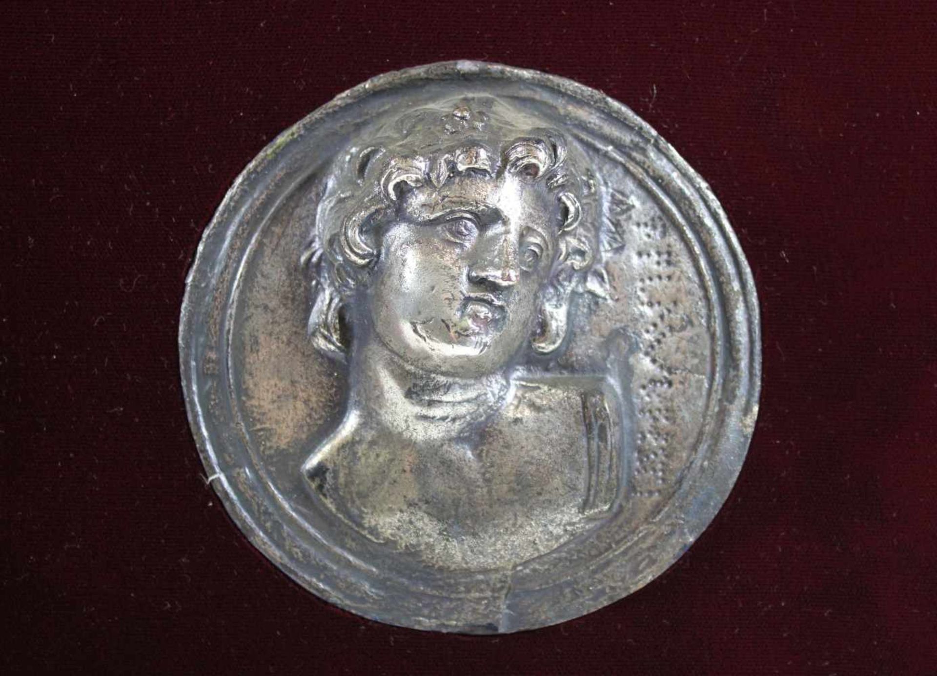 Paar Silberplaketten, wohl alt-griechisch, Reliefdarstellungen, Provenienz: Nachlass Prof. Dr. - Bild 3 aus 3