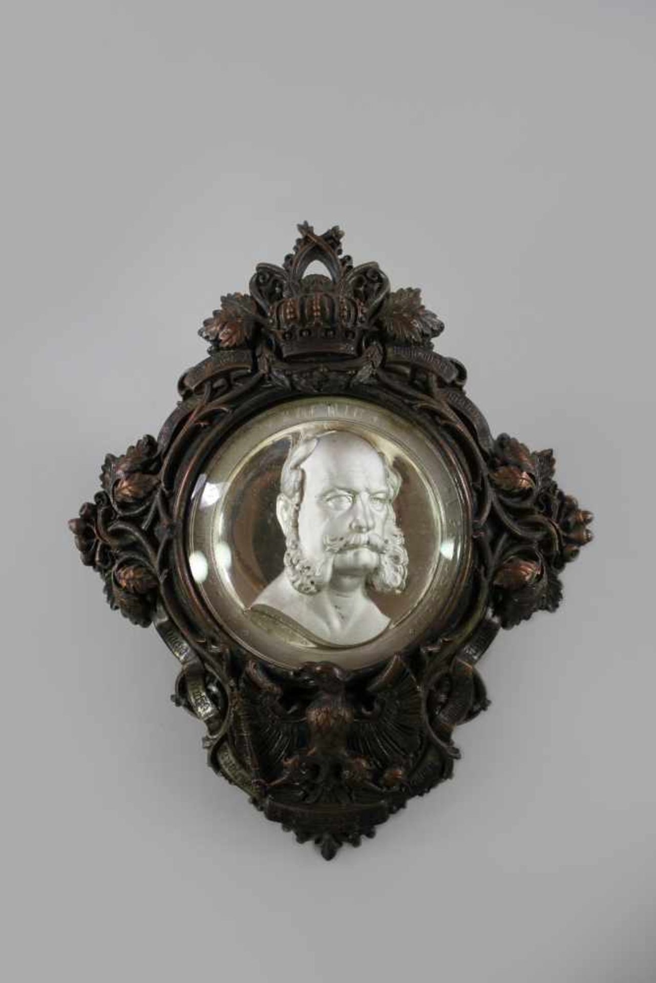 Wandrelief, 2. Hälfte 19. Jh., Portrait Kaiser Wilhelm I., hinter Glas, in Rahmen eingebettet,