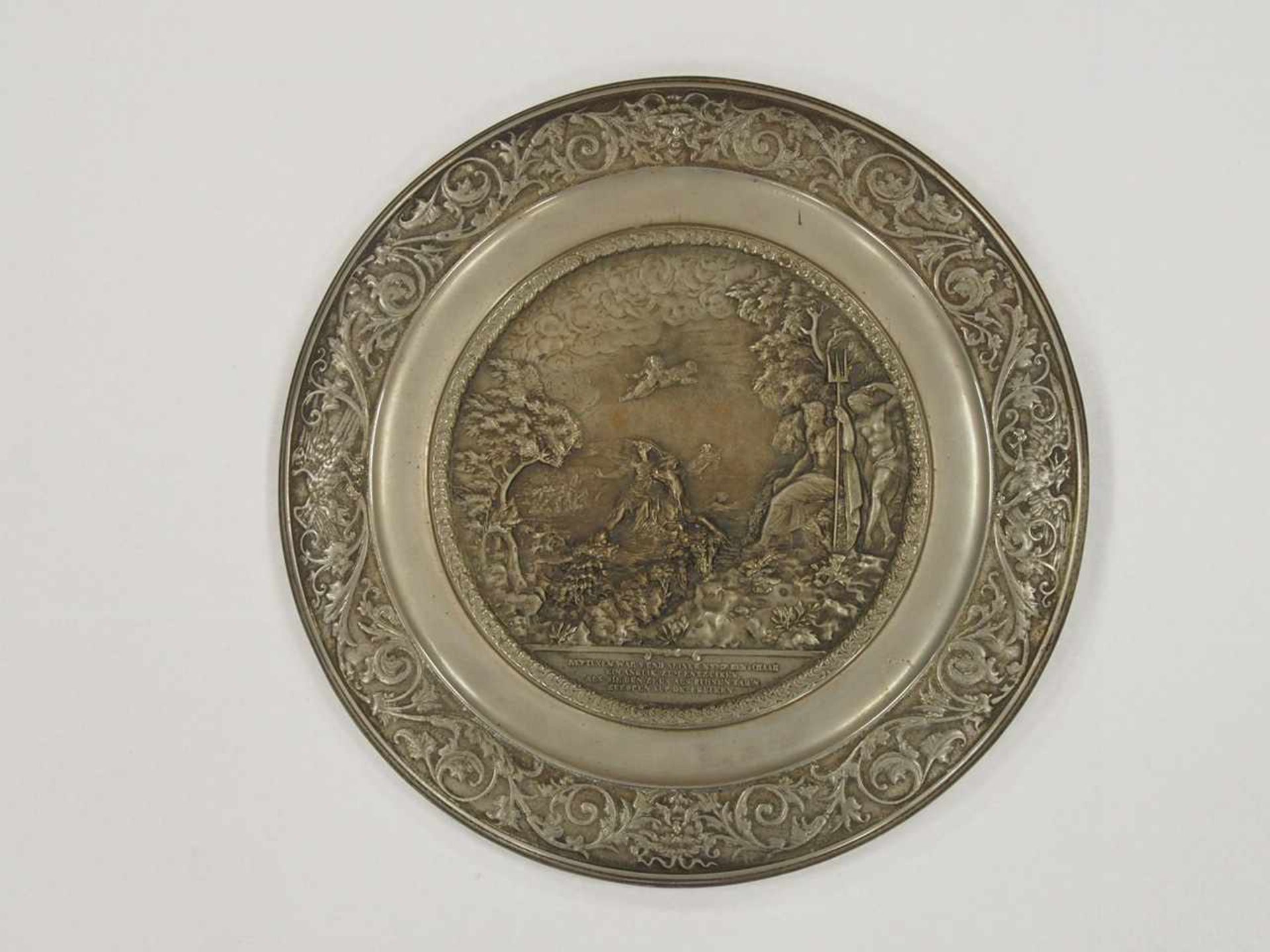 Prunkteller "Europa auf dem Stier"Eisen, 2. Hälfte 19. Jahrhundert, Durchmesser 43 cm