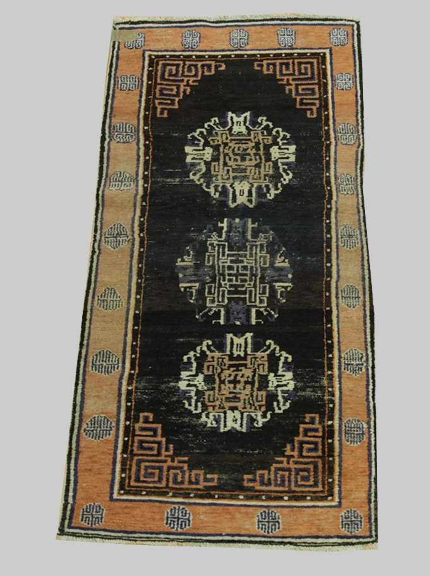 Teppich China,19. Jh. 170 x 86 cm, Zustand C/D