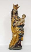 Madonna mit Kind im "Weichen Stil"Holz, vollrund geschnitzt, farbig gefasst und vergoldet,