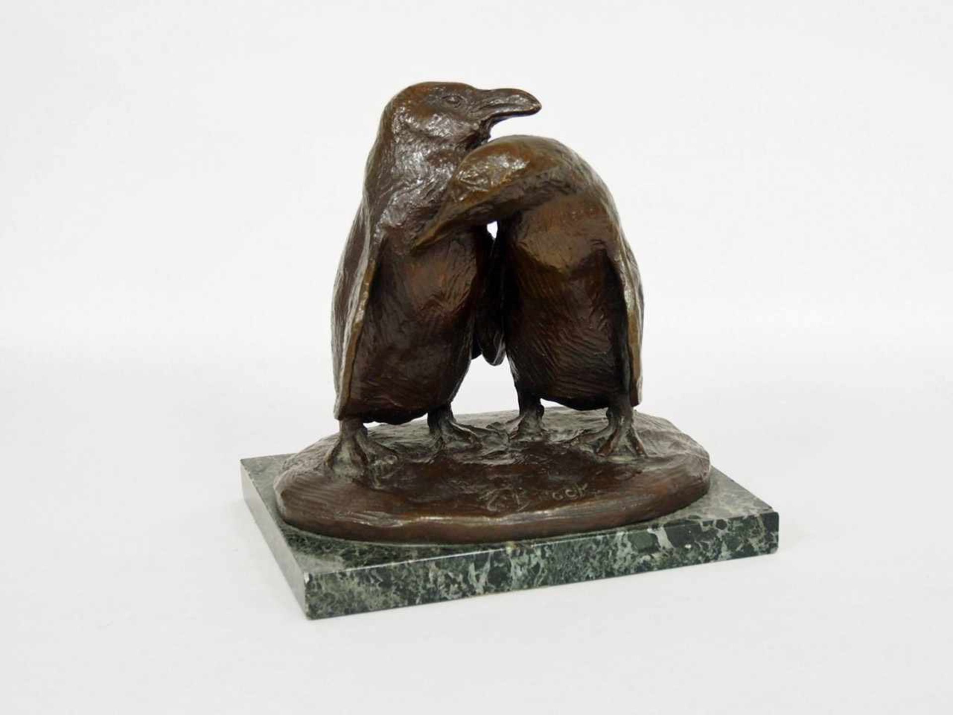 BROCK, E.tätig um 1900PinguinpäärchenBronze, signiert auf der Plinthe, Höhe 20 cm (ohne