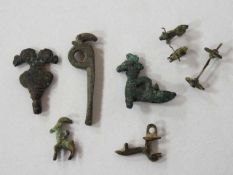 Konvolut Luristan-BronzenTierfiguren, Anhänger, Standarte, Höhe bis zu 5 cm, Länge bis zu 7 cm;