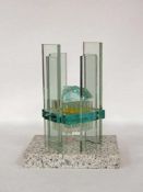 MÖLLEKEN, Horst*1937TransparenzSkulptur, Flachglas, Glaskristall, Steinsockel, signiert und