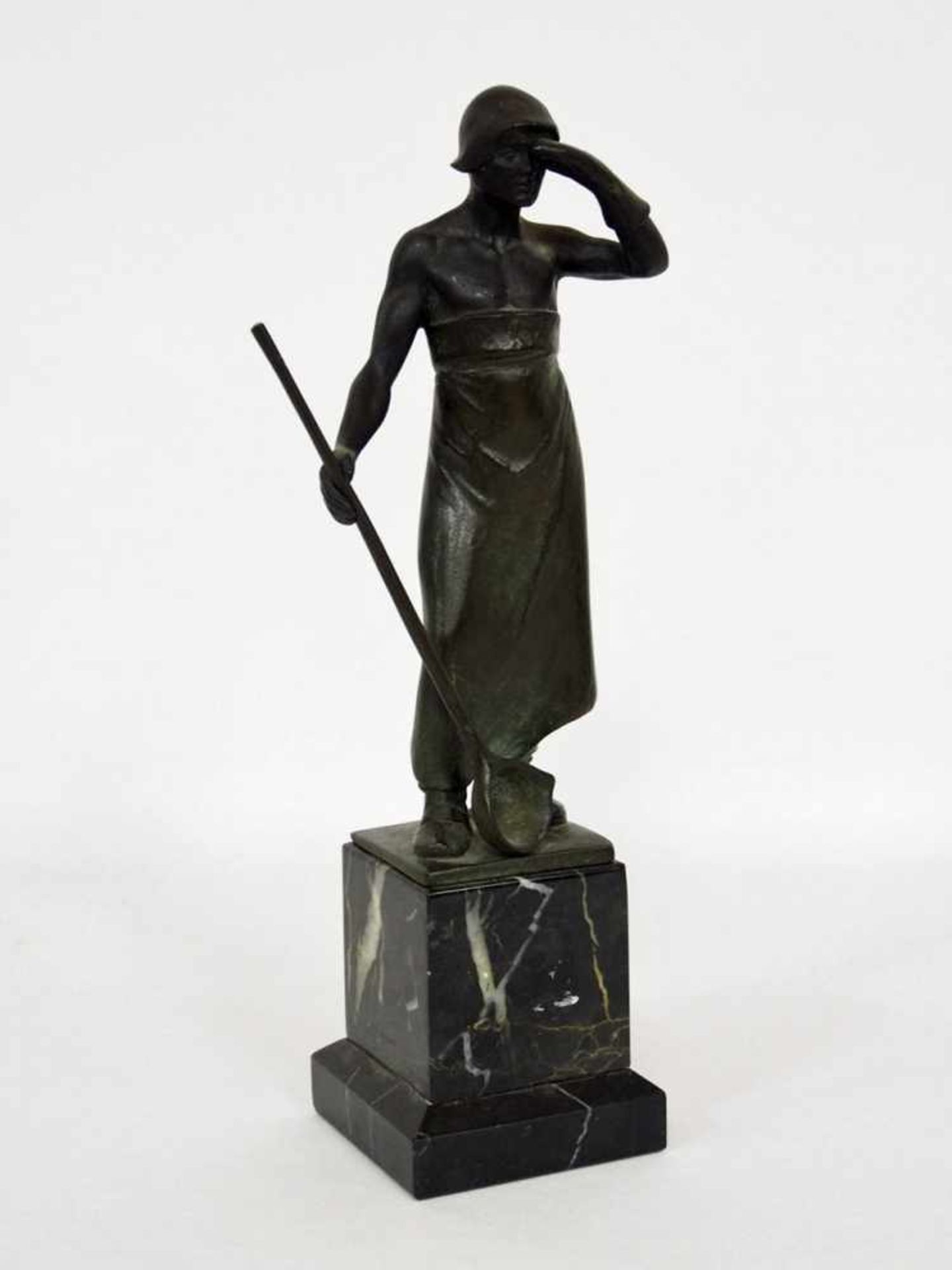 IFFLAND, Franz1862 - 1935GießerBronze, signiert auf der Plinthe, Höhe 20 cm (ohne Steinsockel)