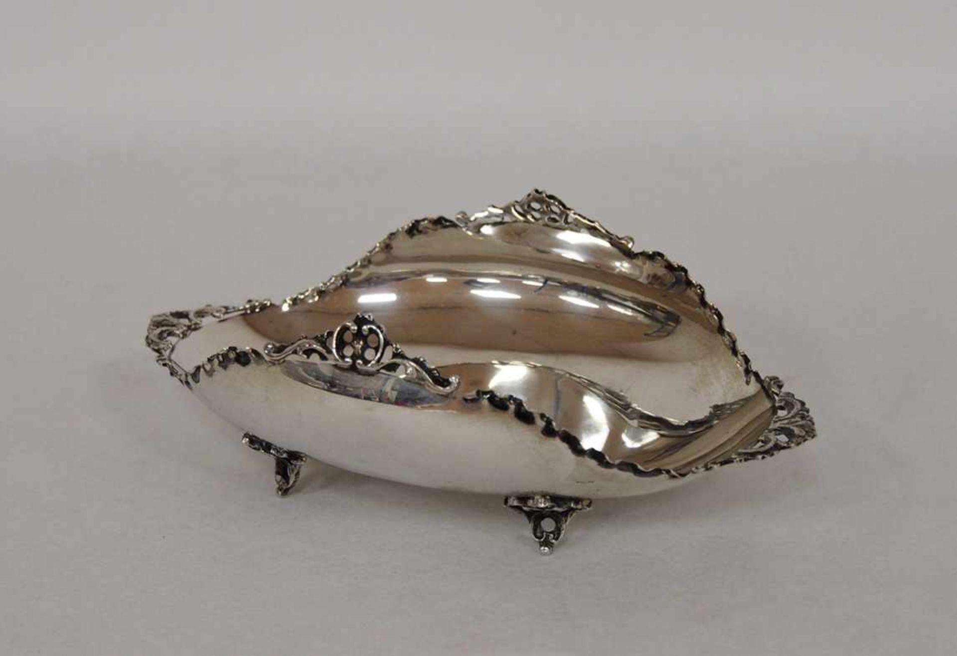 Kleine Schale mit durchbrochenem Rand800er Silber, 6 x 19 x 10 cm, Gewicht 150g