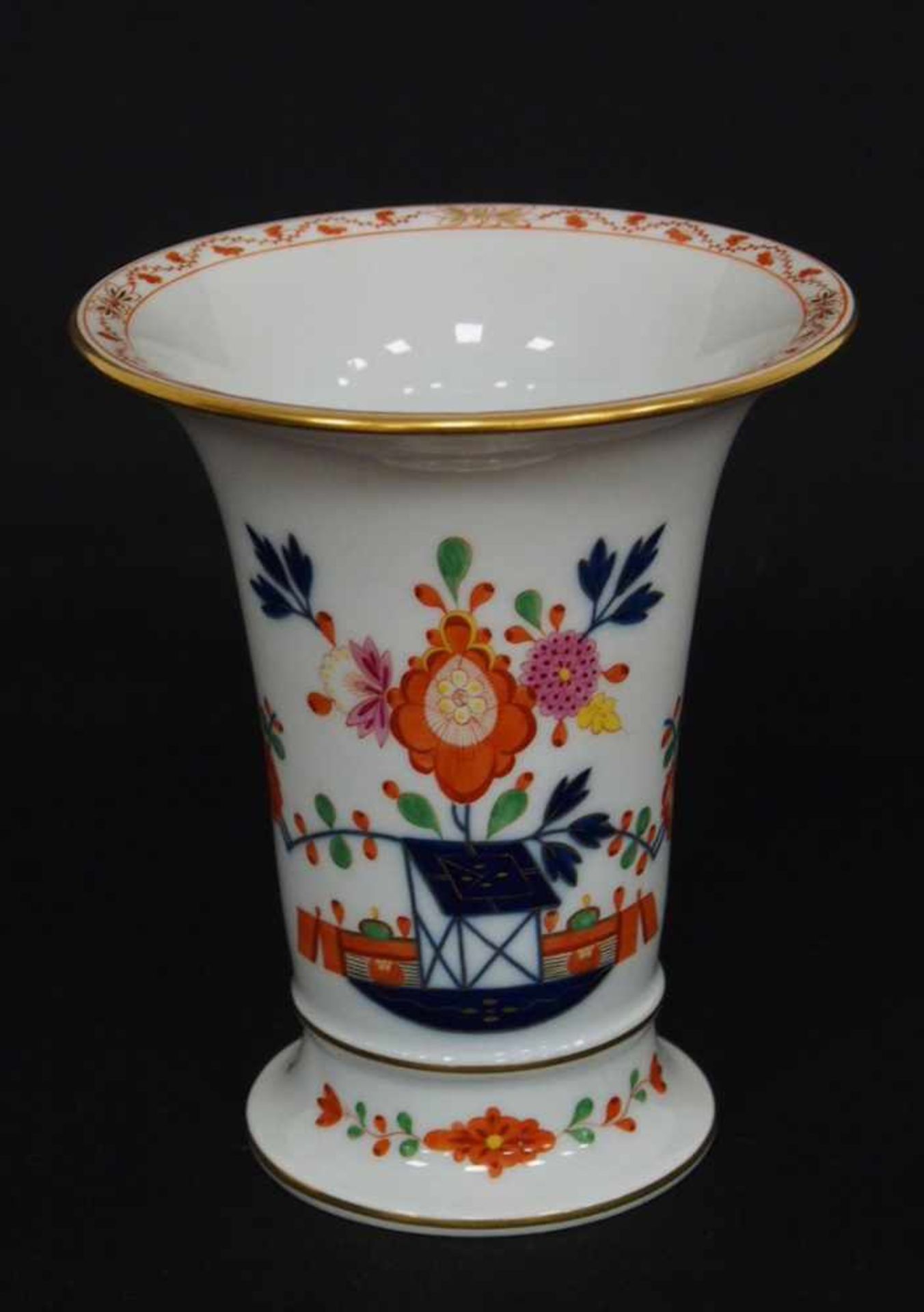 VaseMeissen, Kakiemon-Dekor, Pfeiffer-Zeit, Höhe 16 cm