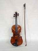 Violine, Deutsch 19. JahrhundertFichte (Decke), Ahorn (Zargen und einteiliger Boden), alter