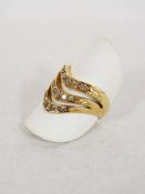 Ring585er Gelbgold, 15 Diamanten, insgesamt ca. 0,3 ct, Ringgröße 52, Gewicht 4 g