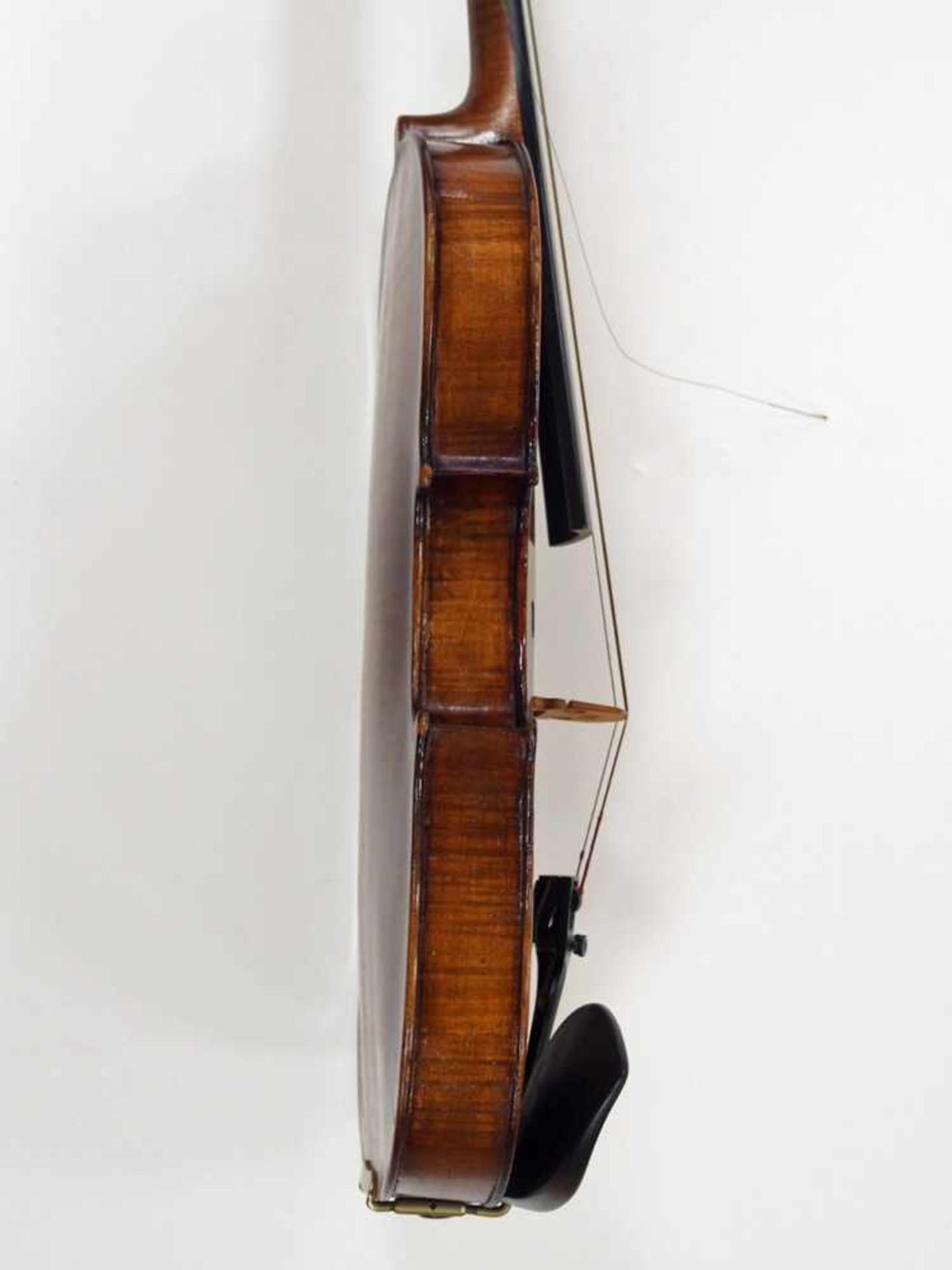 Violine, Süddeutsch / Oberitalien 18. JahrhundertFichte (Decke), Ahorn (Zargen und der - Bild 4 aus 6