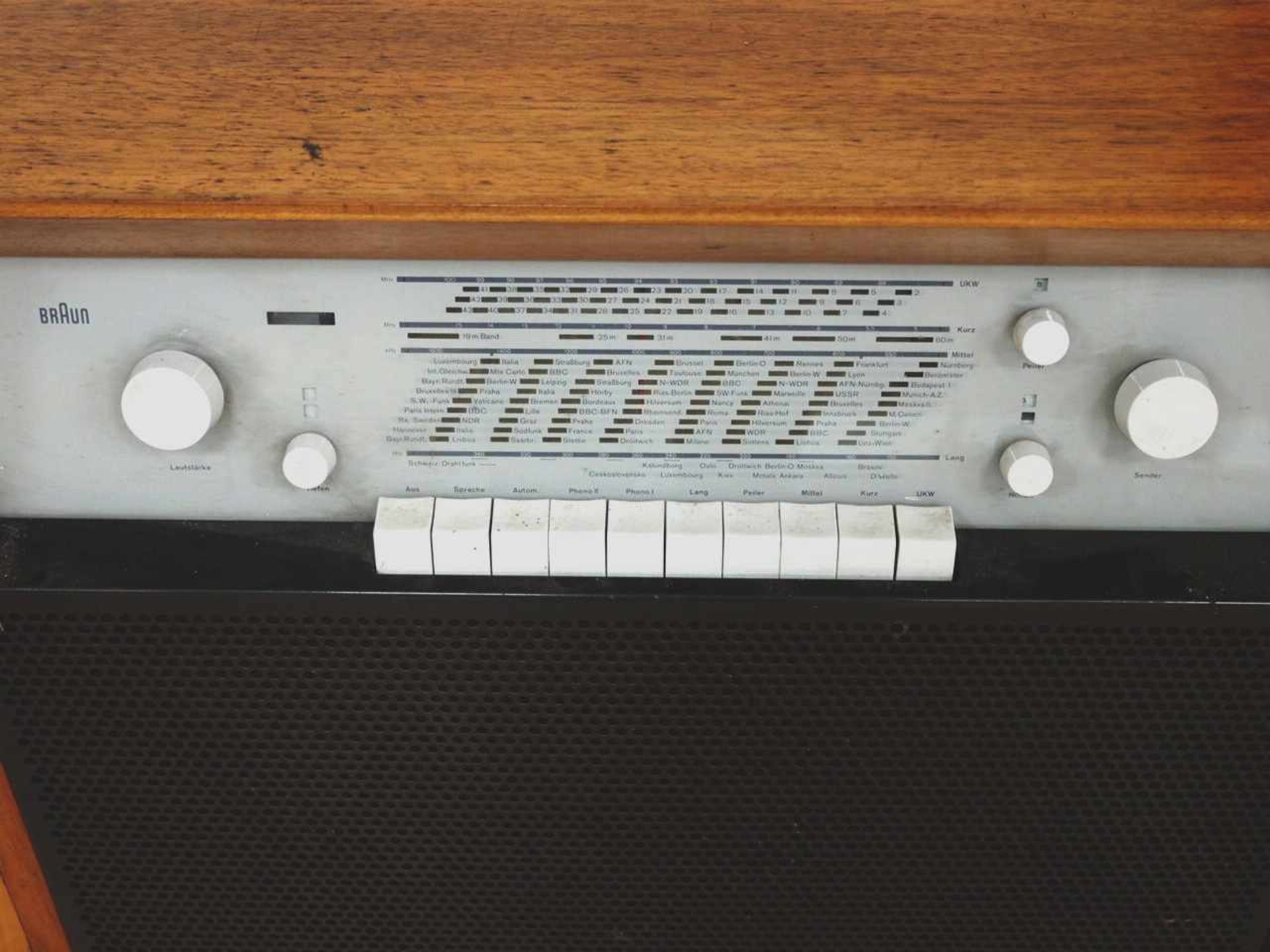 Musikschrank Braun RS11Wum 1960, schwarzes Metallgestell, furniertes Holzgehäuse, - Bild 3 aus 3