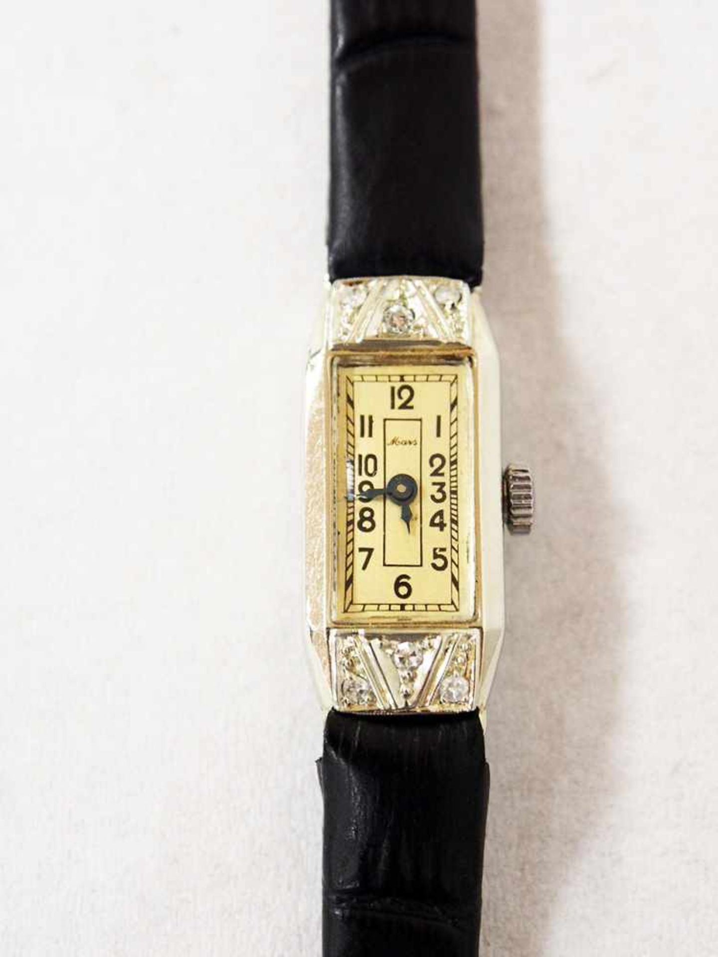DamenarbanduhrArt Déco, um 1930, 585er Weissgold, Diamanten, Lederarmband- - -25.00 % buyer's