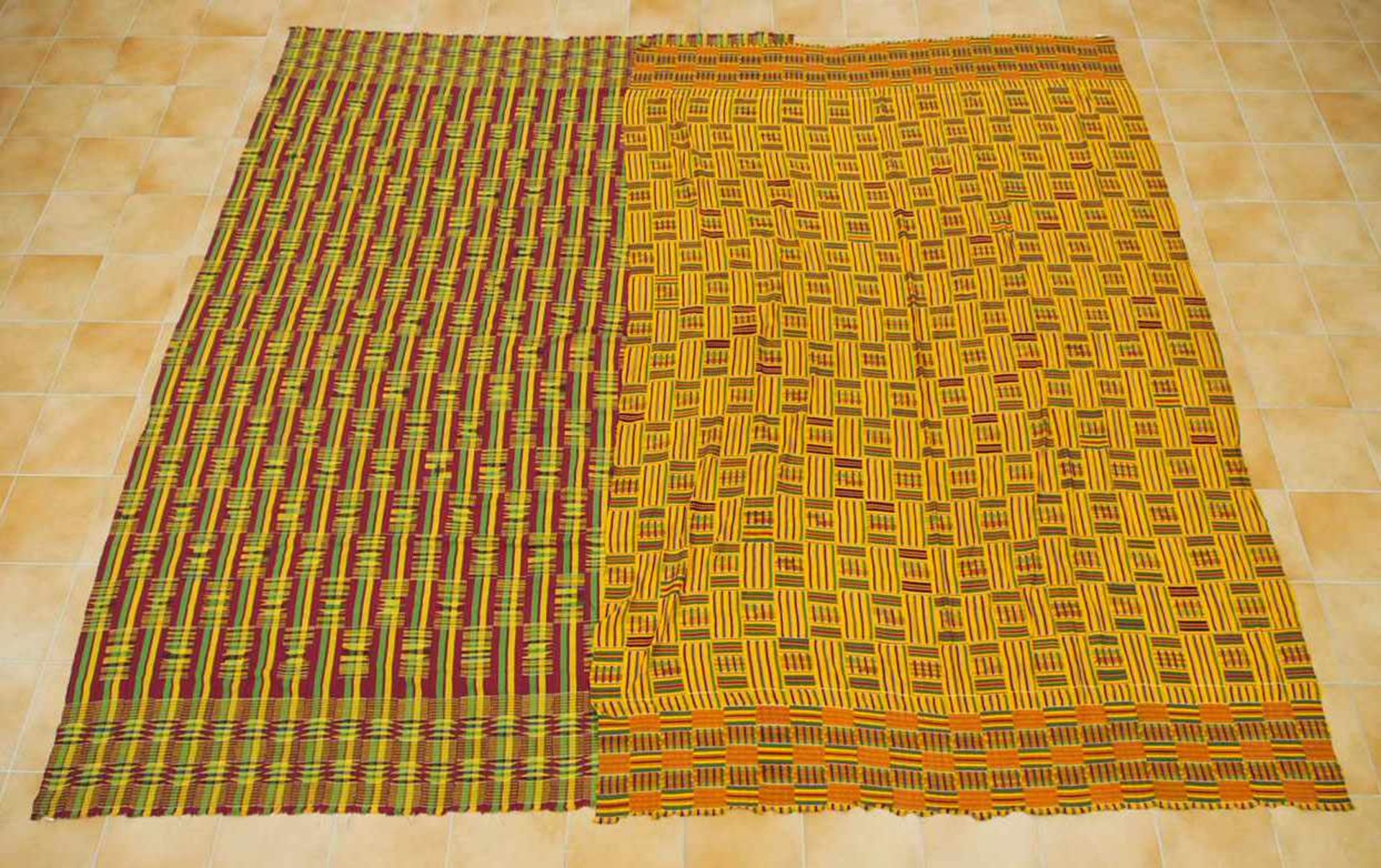 Zwei Webtücherkente, Ghana 20. Jahrhundert, Baumwolle, Seide, 310 x 200, Zustand B- - -25.00 %