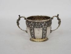 HenkelbecherSilber, innen vergoldet, London 1897, Höhe 8 cm, Gewicht 216 g- - -25.00 % buyer's