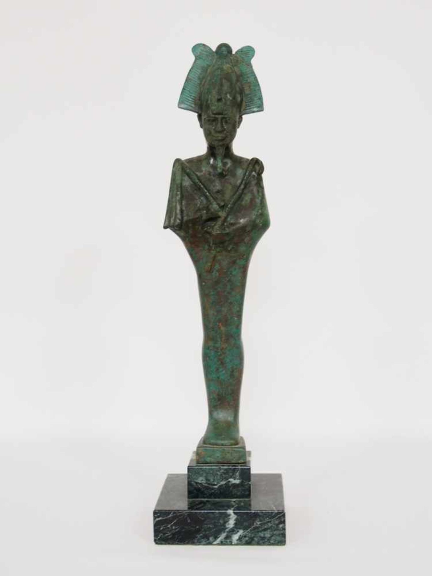 Statue des Gottes OsirisBronze, sehr stark restauriert, erhalten ist lediglich der Kopf mit Krone (
