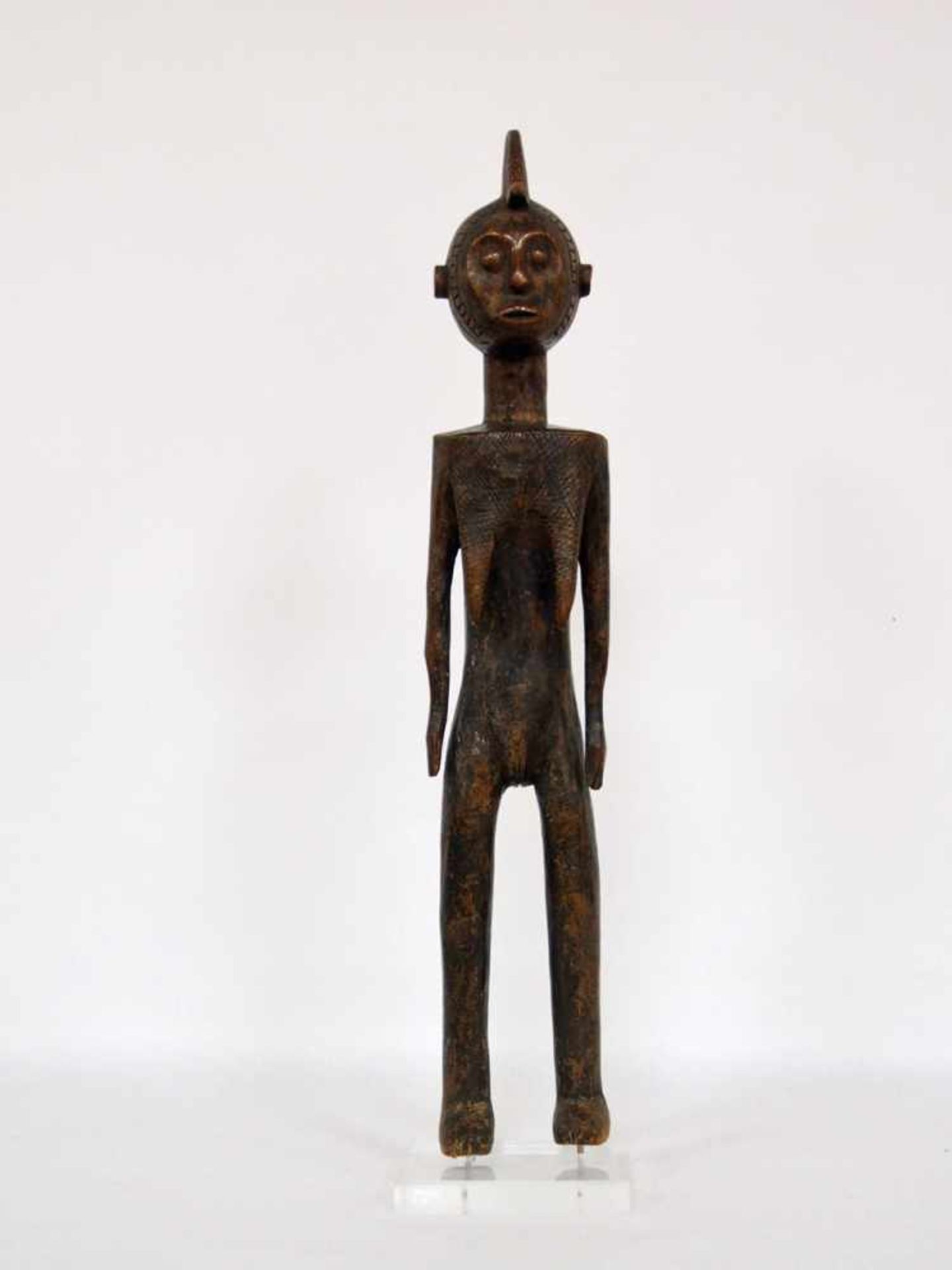 Weibliche StandfigurHolz, vollrund geschnitzt, Babembe, Kongo / Tansania 20. Jahrhundert Höhe 61 cm-