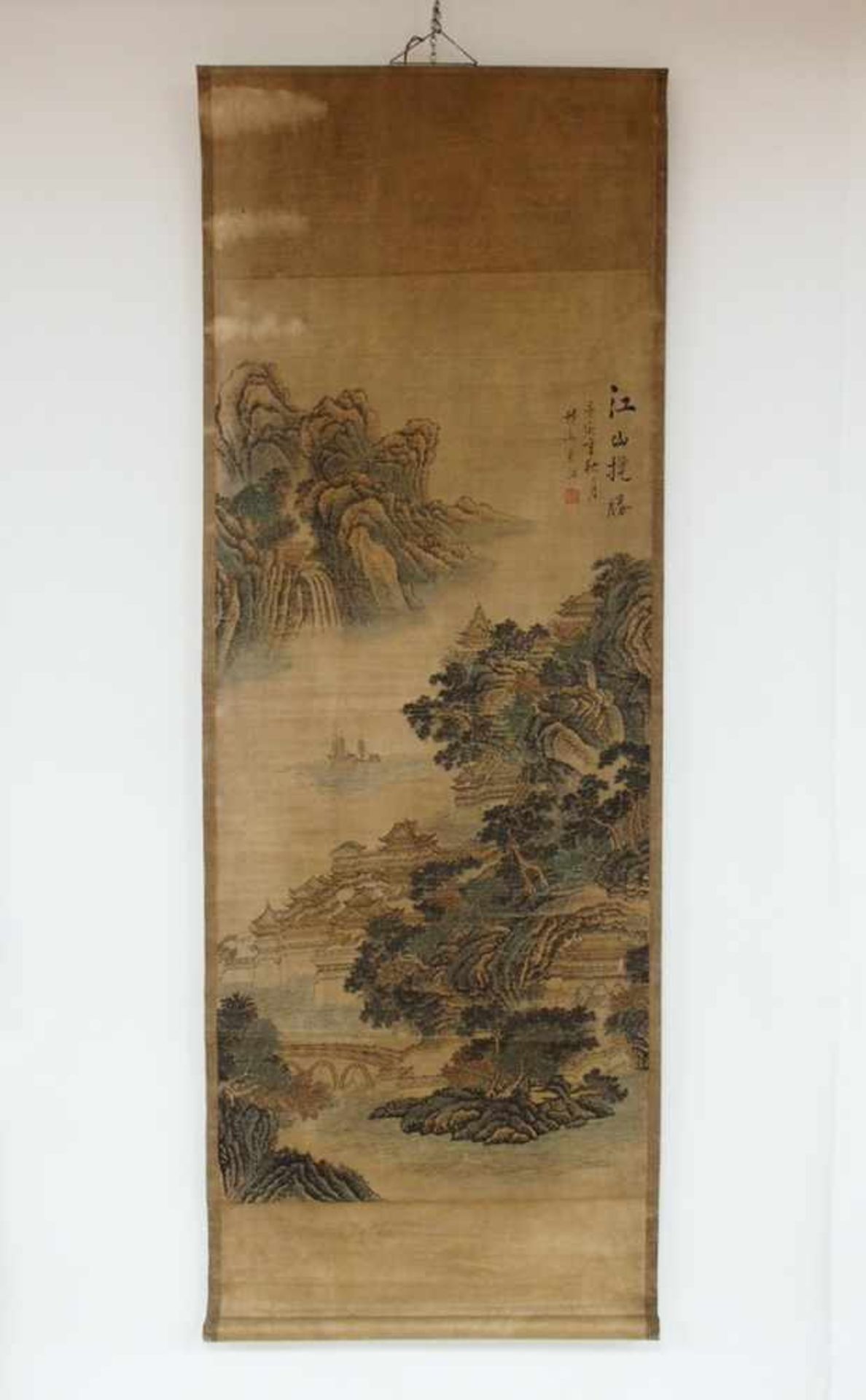 Rollbild mit LandschaftsdarstellungFarbholzschnitt, China 19. Jahrhundert, 126 x 60 cm- - -25.00 %