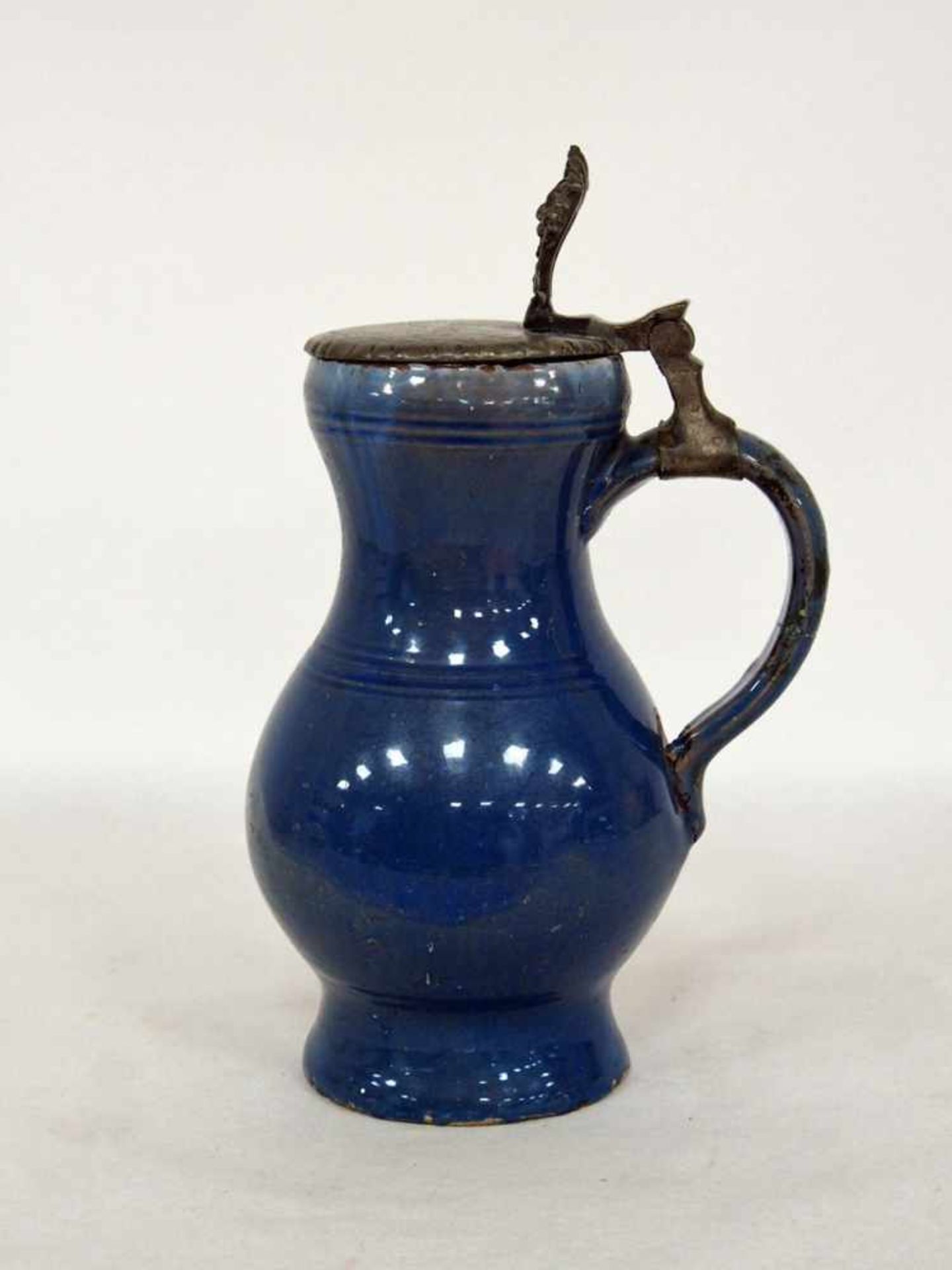 Henkelkruguniblau glasiert, Zinnmontierung, Schrezheim 19. Jahrhundert, Höhe 25,5 cm (