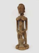 AhnenfigurHolz, geschnitzt, Höhe 103 cm, Dogon, Mali 1. Hälfte 20. Jahrhundert (Sammlung,