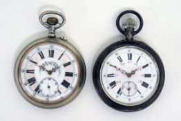 Zwei TaschenuhrenGehäuse jeweils mit rückseitigem Bild. Beide Uhren laufen im Kurzzeittest. (1)