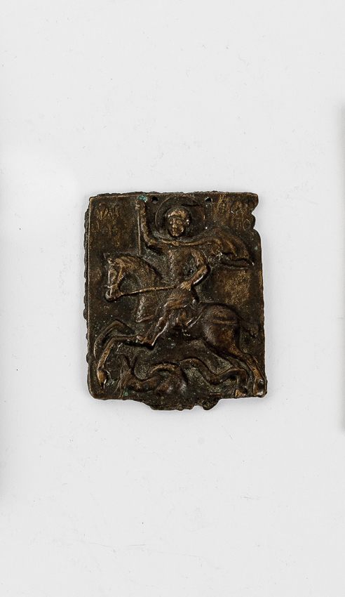 IkoneGriechenland, 19. Jh. Messingbronze. Im Relief, Darstellung des Heiligen Georgs. 6 x 5 cm.