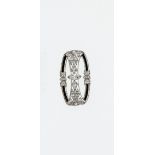 Dreicer & Co. Diamant-BroschePlatin. Querovale Art-Déco-Brosche mit feinen Durchbrüchen. Im