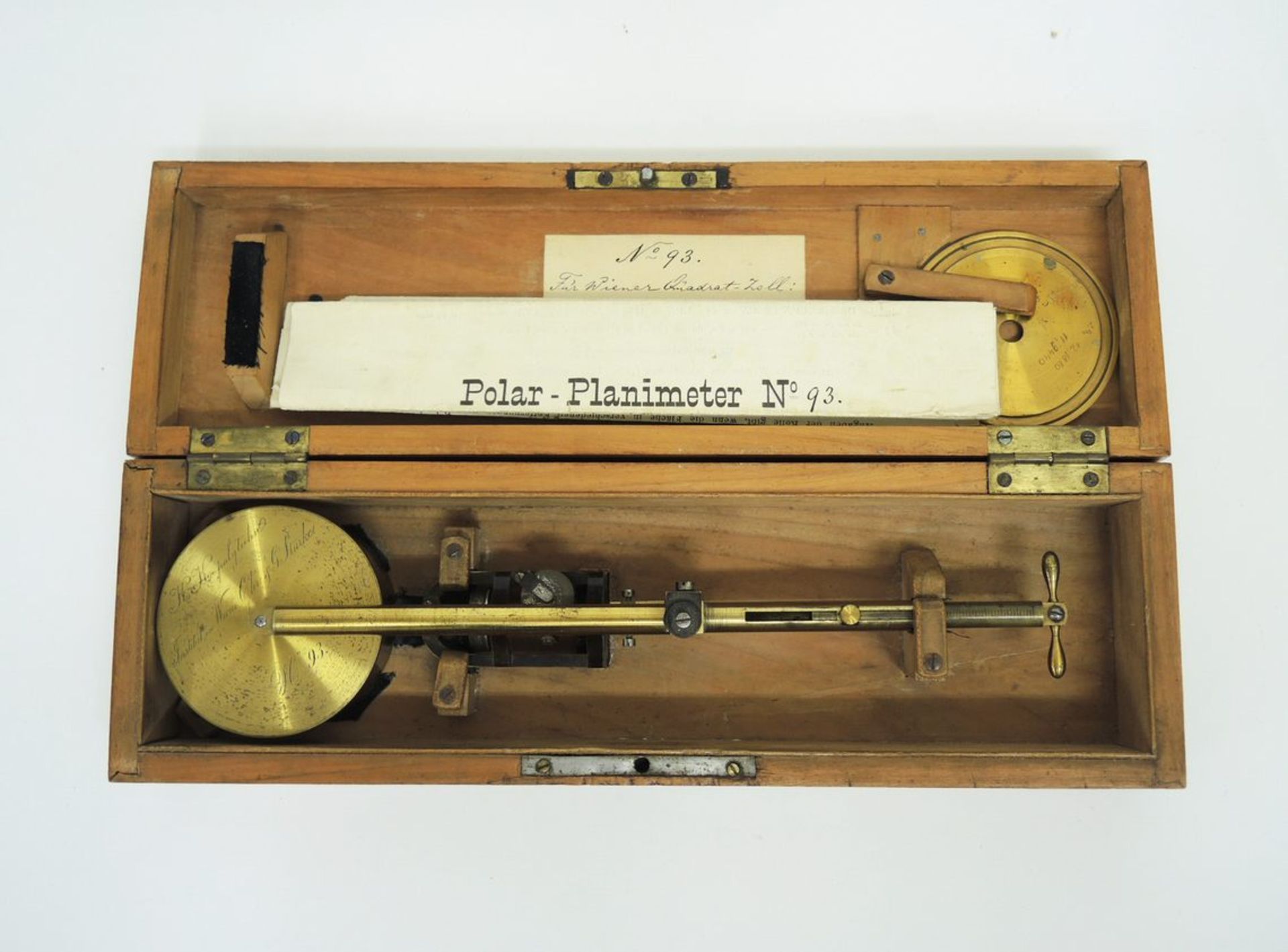 Polar-PlanimeterNo. 93. Im Originalkasten. Messgerät zur Ermittlung der Flächeninhalte von