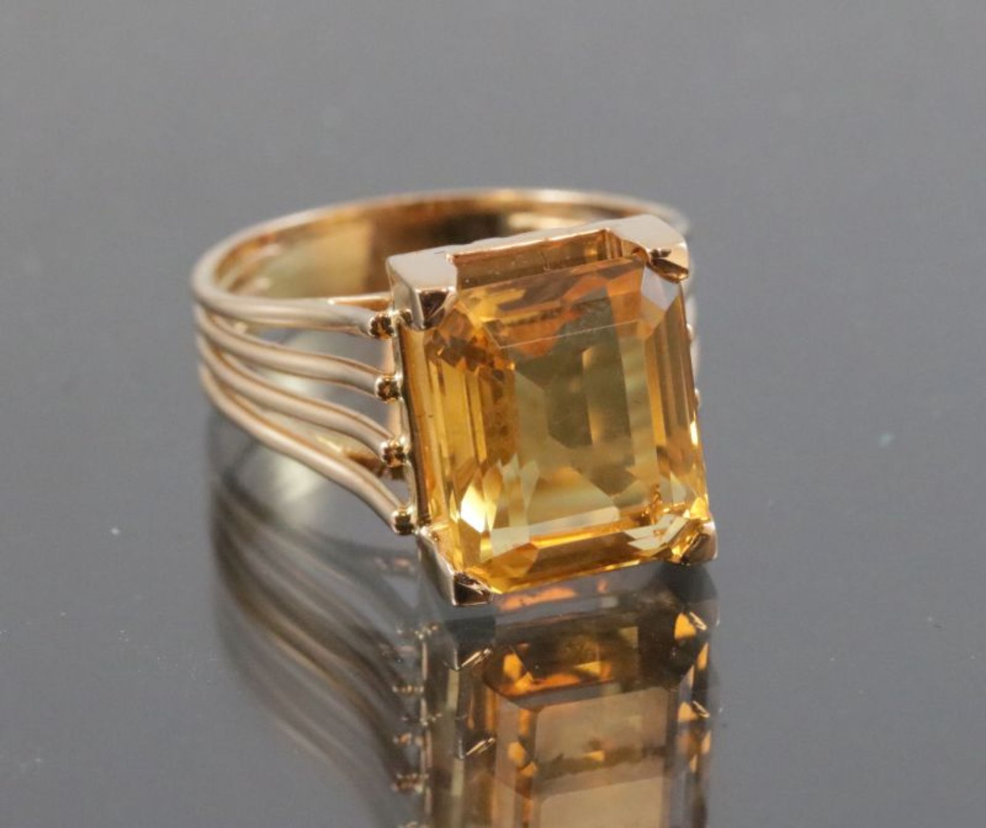 Citrin-Ring, 750 Gold7,6 Gramm Ringgröße: 56