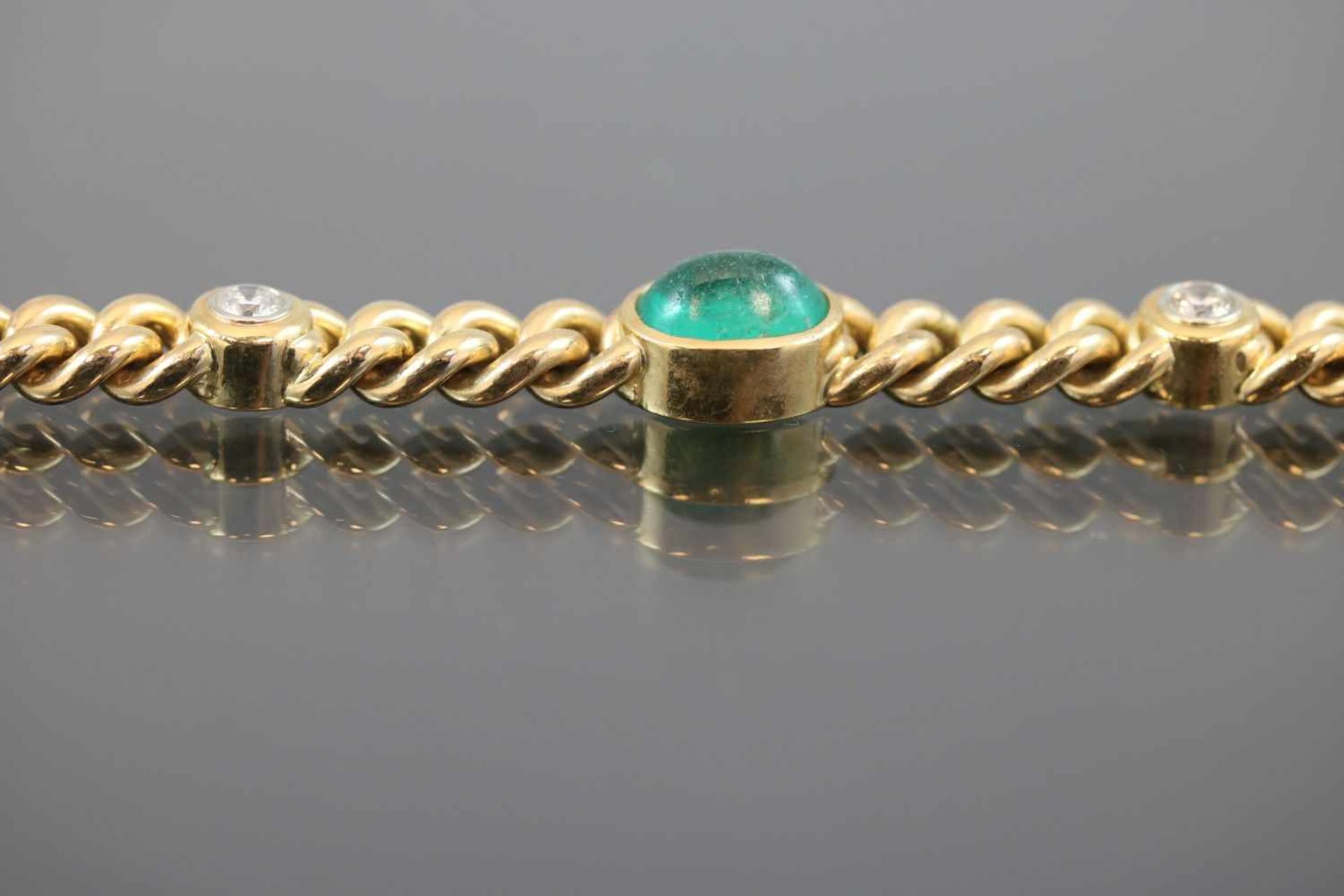 Brillant-Smaragd-Rubin-Armband, 750 Gelbgold56 Gramm 4 Brillanten, 1 ct., tw/vsi. Ringgröße: 19,5