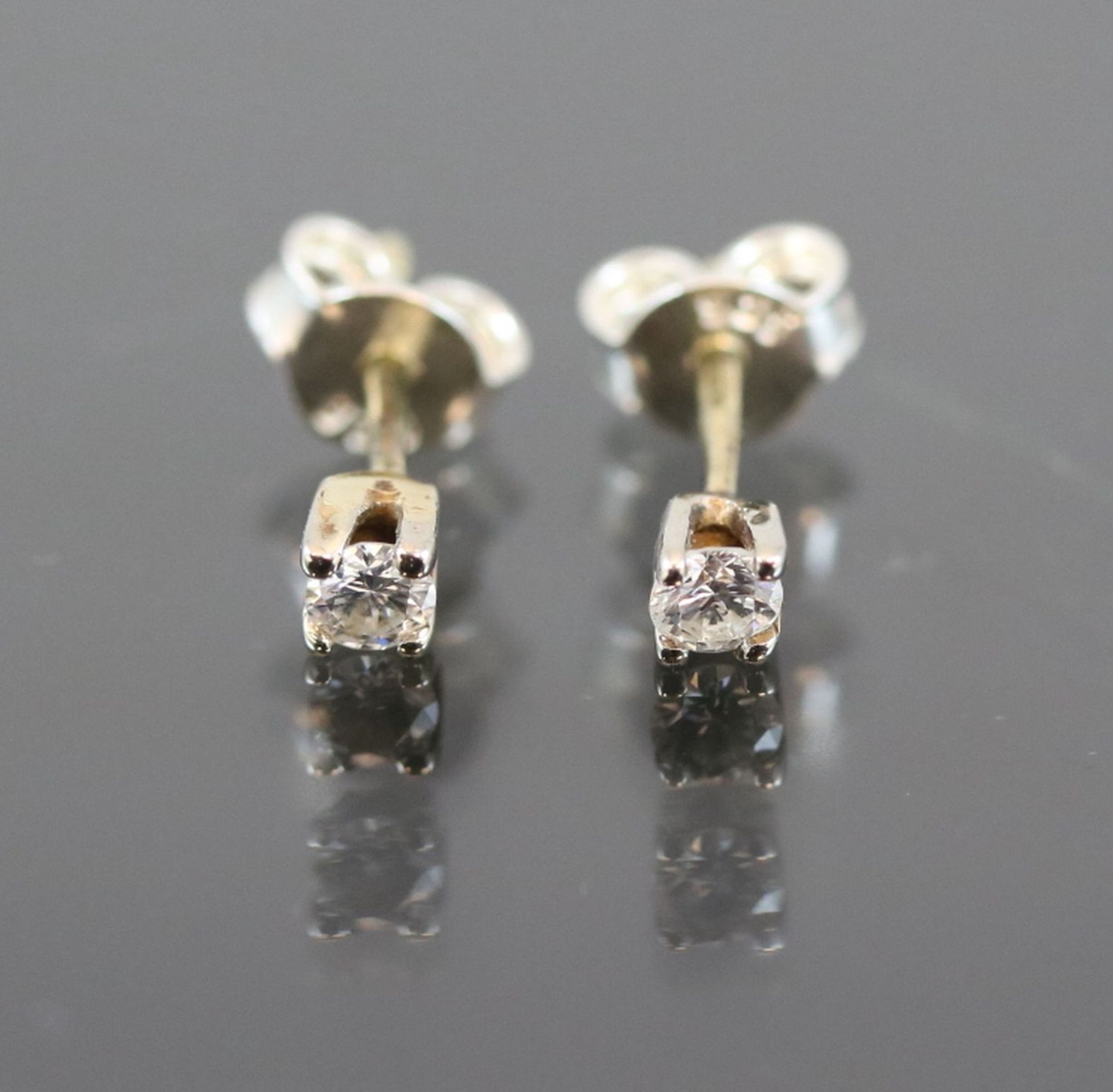 Brillant-Ohrstecker, 585 Gold2 Brillanten, 0,16 ct., tw/vsi. Muttern 925 SilberSchätzpreis: 500,-