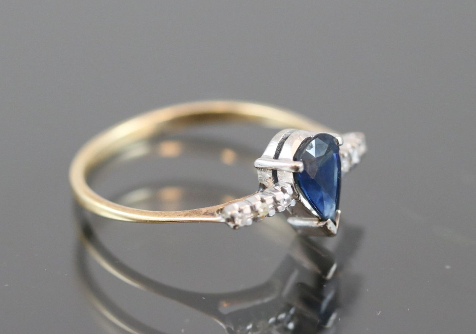 Saphir-Diamant-Ring, 585 Gold1,5 Gramm 6 Diamanten, 0,06 ct., w/p1. Ringgröße: 53Schätzpreis: 600,- - Bild 7 aus 7
