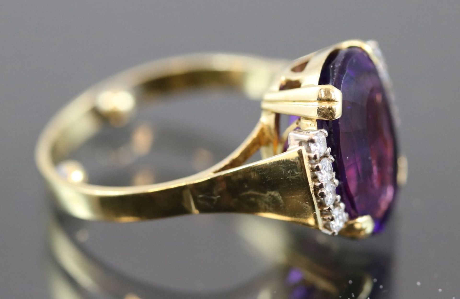 Amethyst-Brillant-Ring, 585 Gold6,7 Gramm 8 Brillanten, 0,40 ct., tw/vsi. Ringgröße: - Bild 4 aus 7