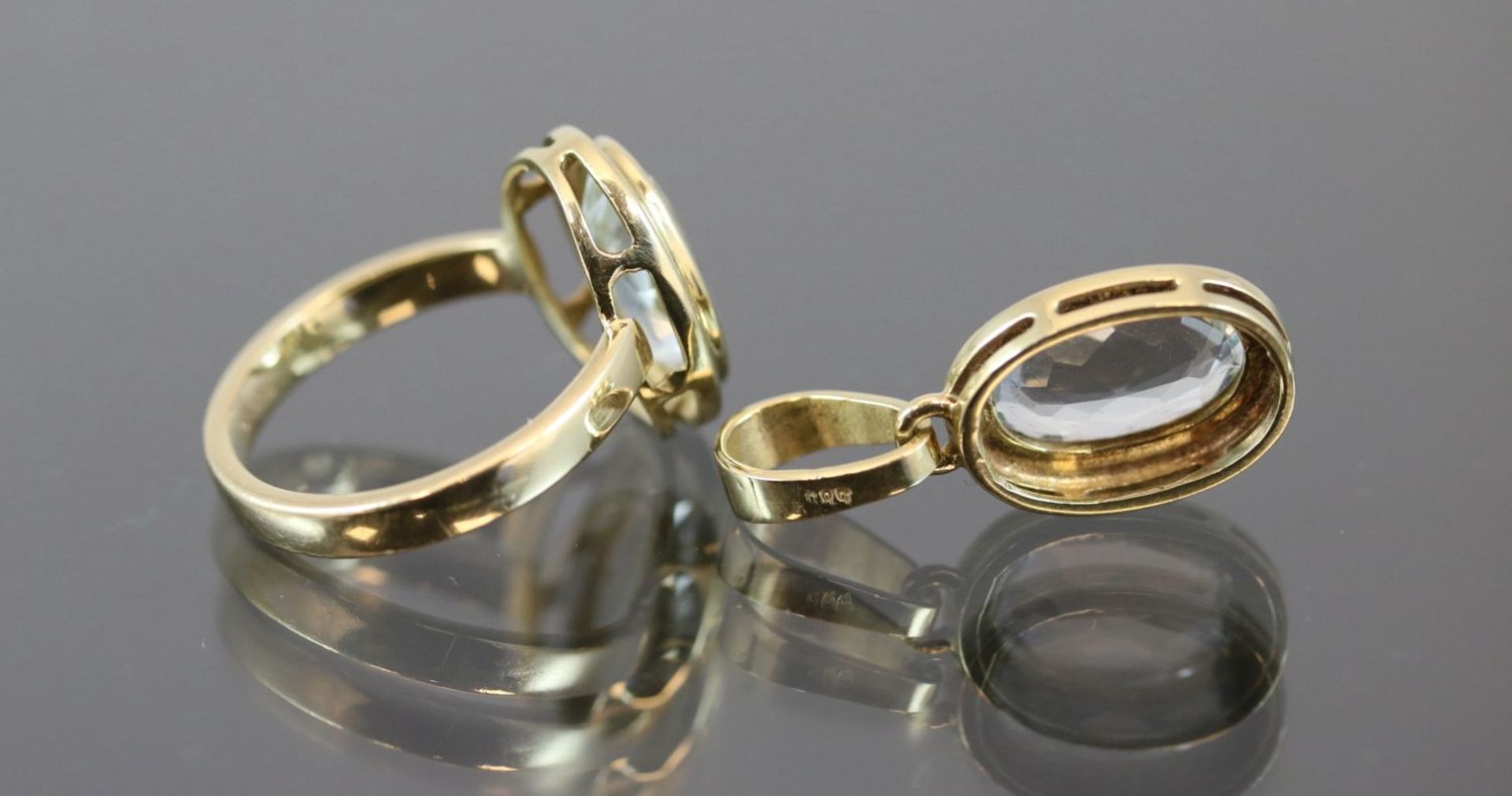 Aquamarin-Set, 585 Gold7,7 Gramm Ringgröße: 55Set bestehend aus Ring und Anhänger. - Bild 7 aus 7